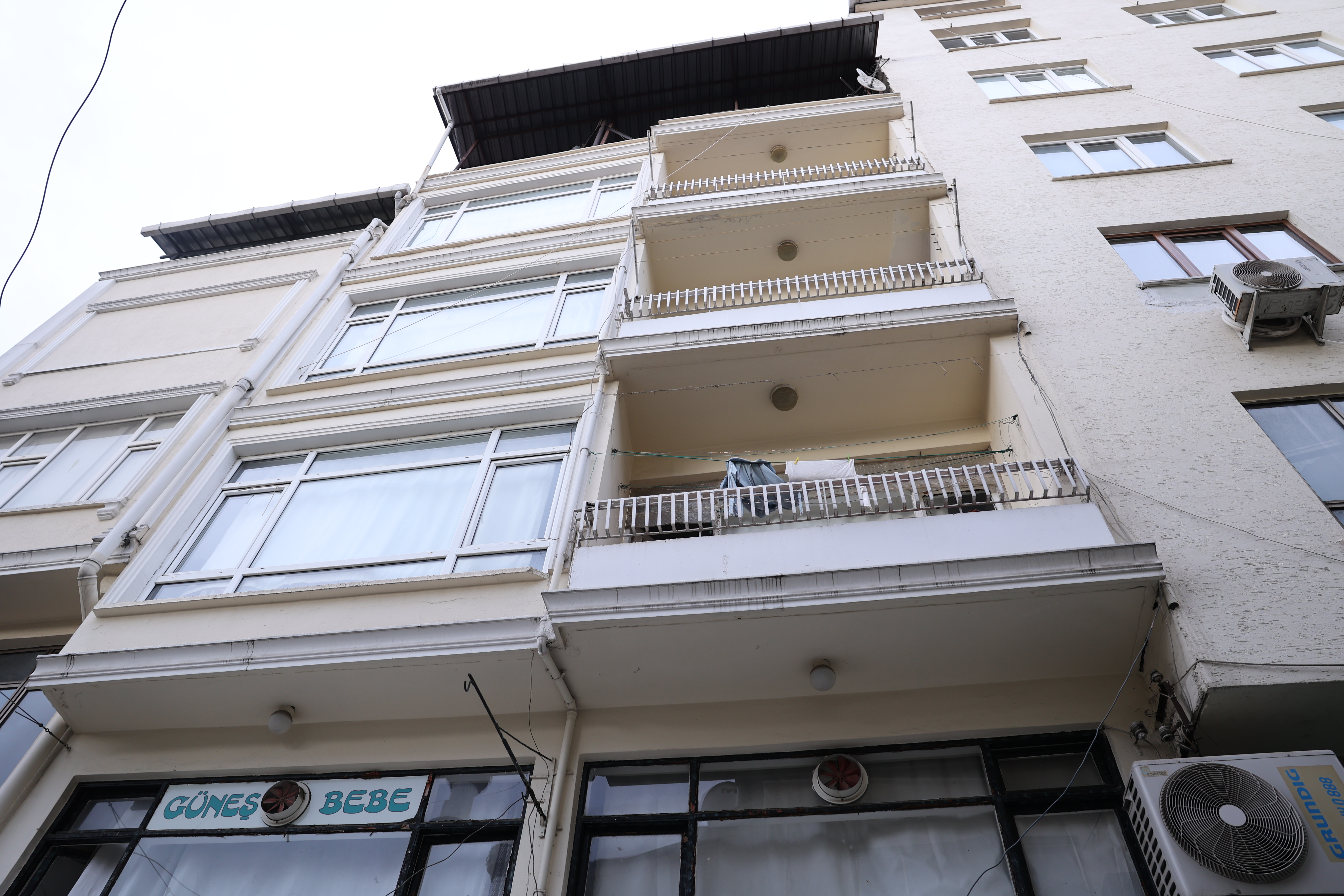 ÜNYENİN EN KÖKLÜ EN GÖZDE TİCARİ KONT İMARLI İŞ YERİ VE OFSLERİ