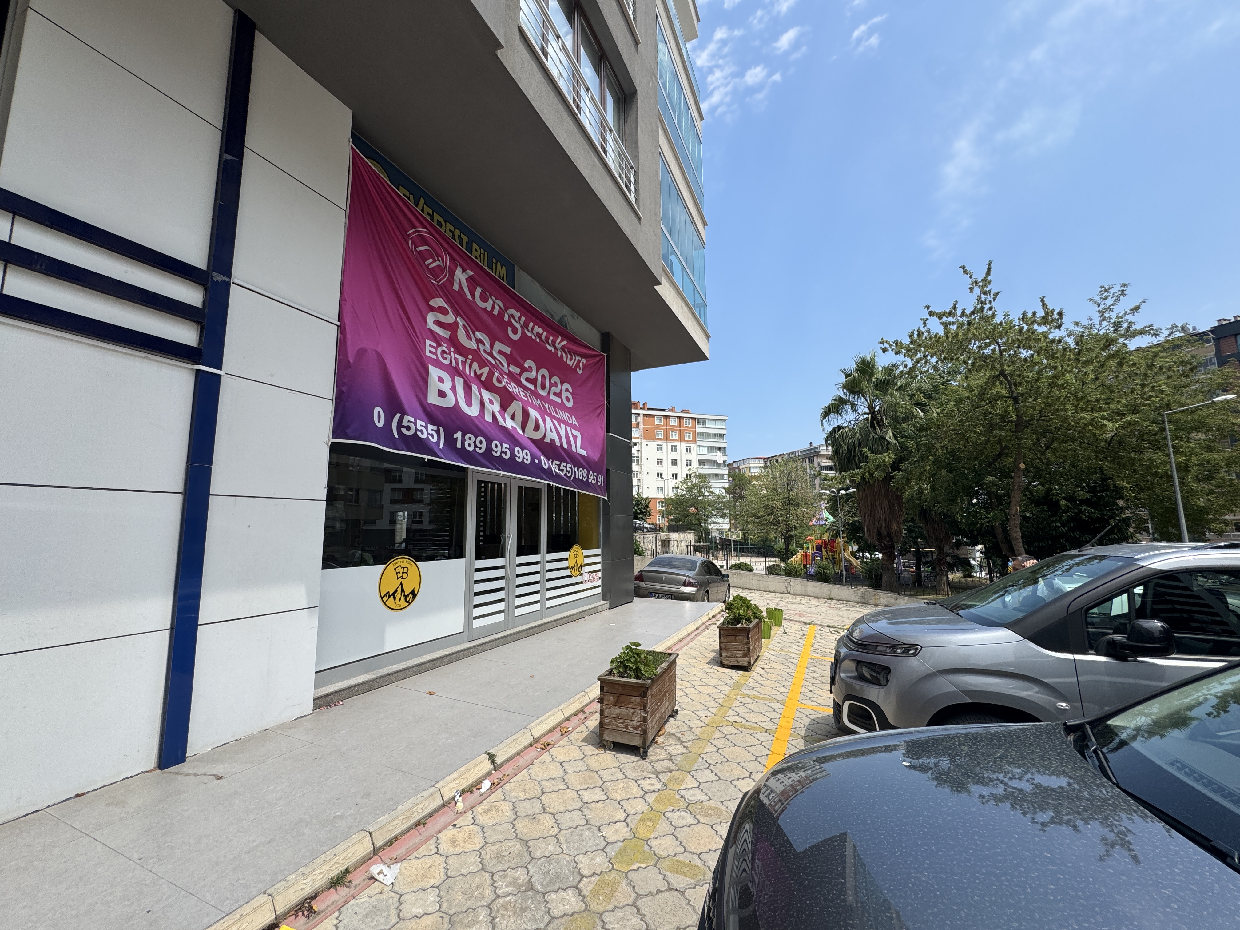İLKADIMDA ADALET PARKININA BİTİŞİK DÜKKAN