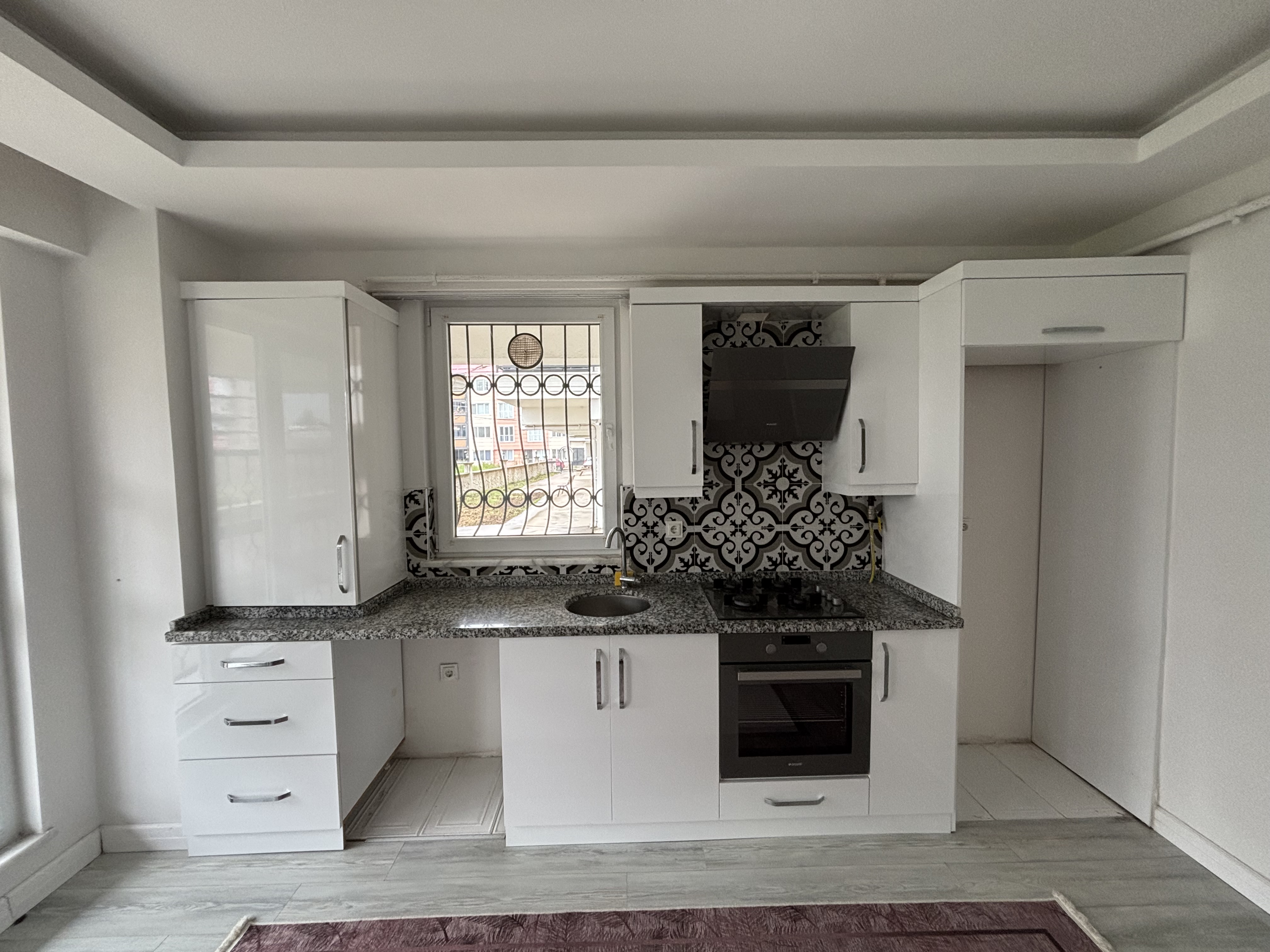 CUMHURİYET MAH PRESTİJ BEYAZ KONAKLARI 1+1