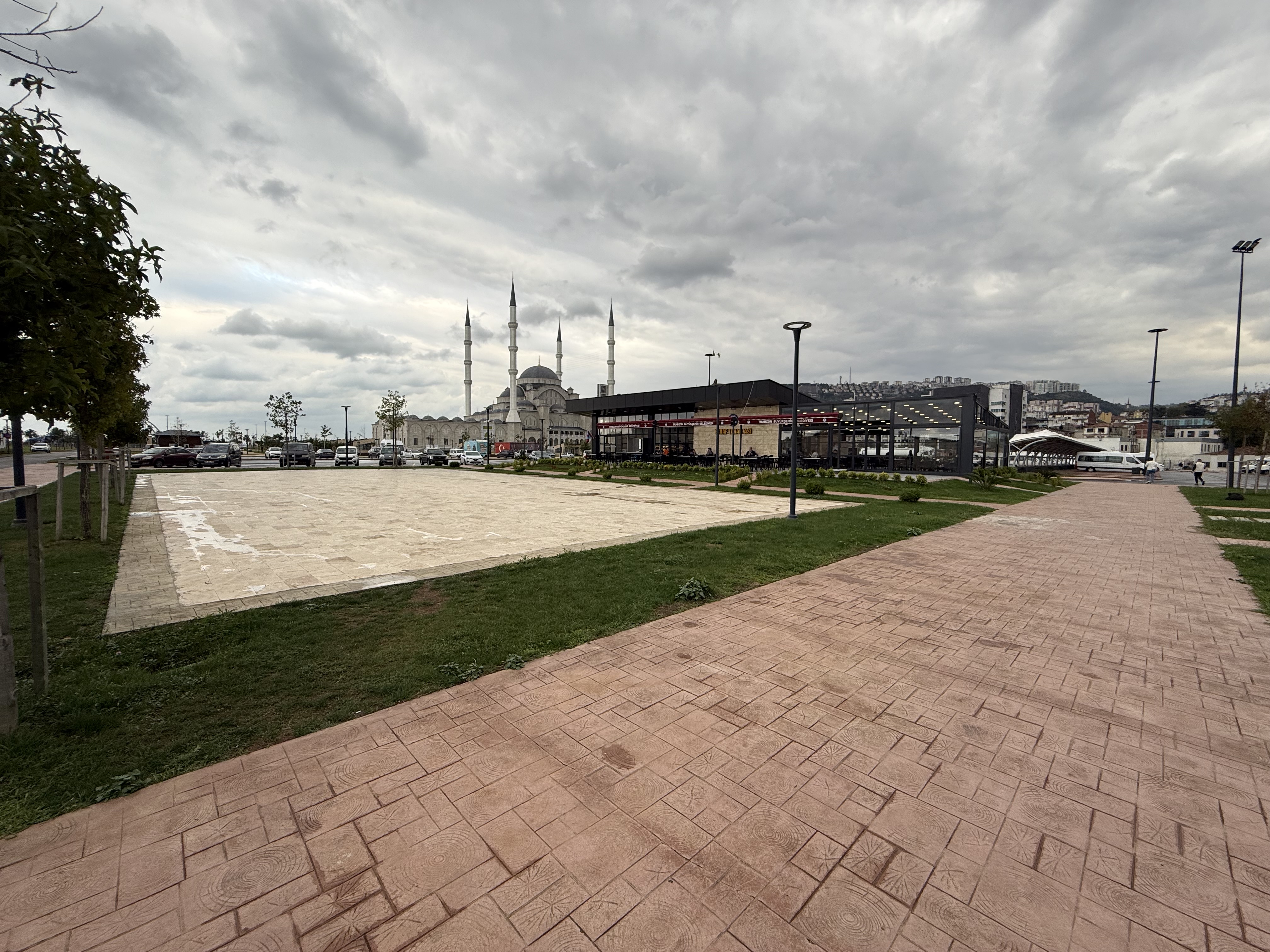 PAZARKAPI DA SATILIK 12 M2 DÜKKAN