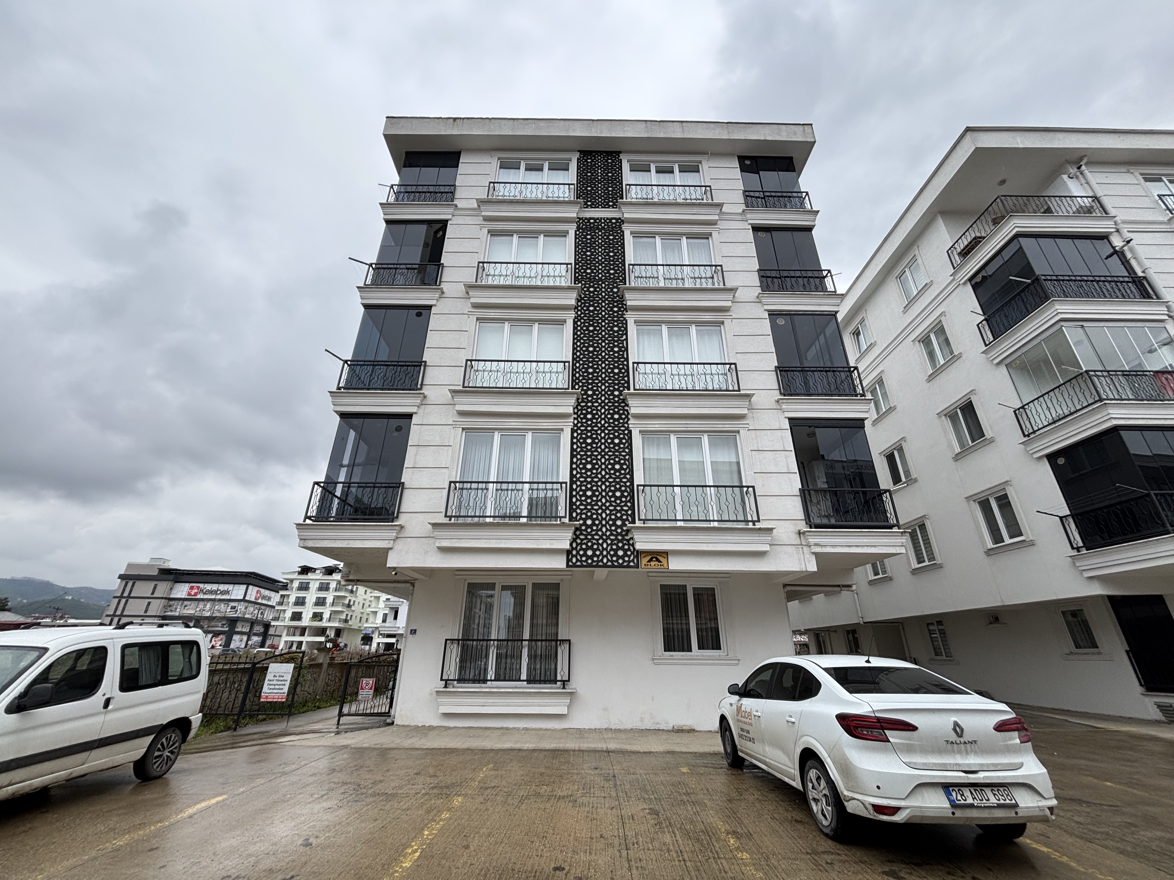 CUMHURİYET MAH PRESTİJ BEYAZ KONAKLARI 1+1