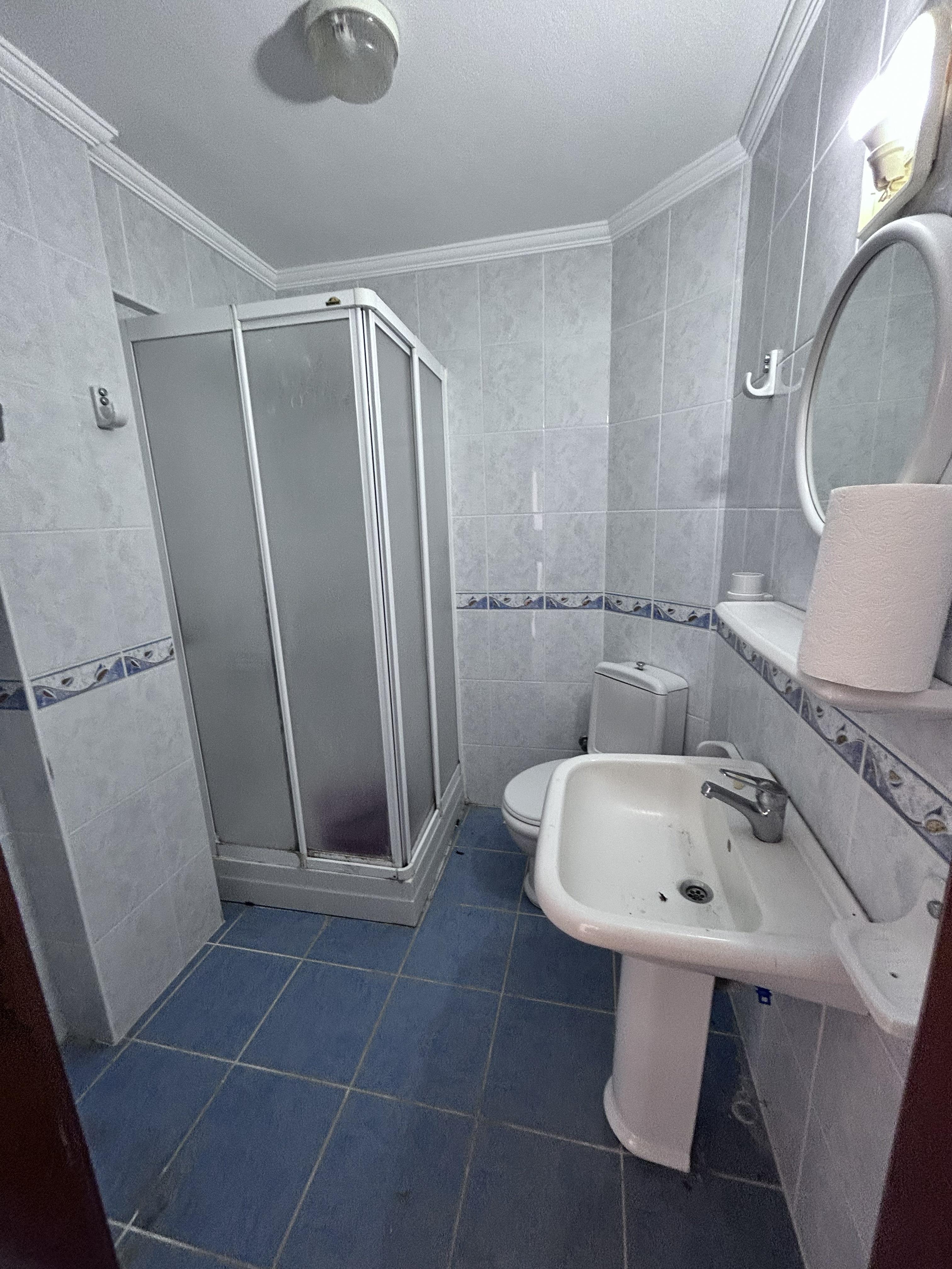 MARMARİS ARMUTALAN'DA SAHİLE 950MT.2+1 AYRI MUTFAK SATILIK DAİRE