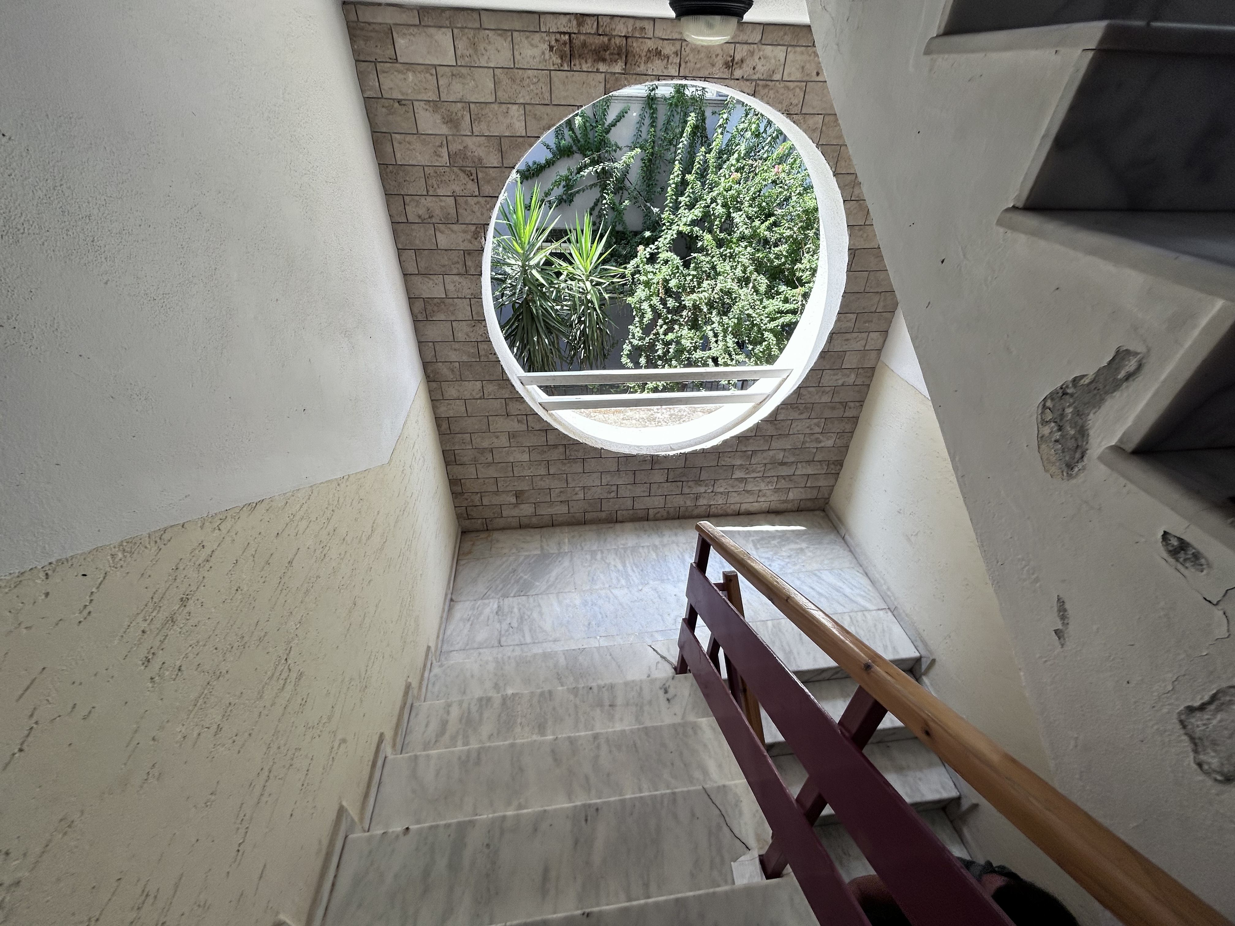 MARMARİS ARMUTALAN'DA SAHİLE 950MT.2+1 AYRI MUTFAK SATILIK DAİRE