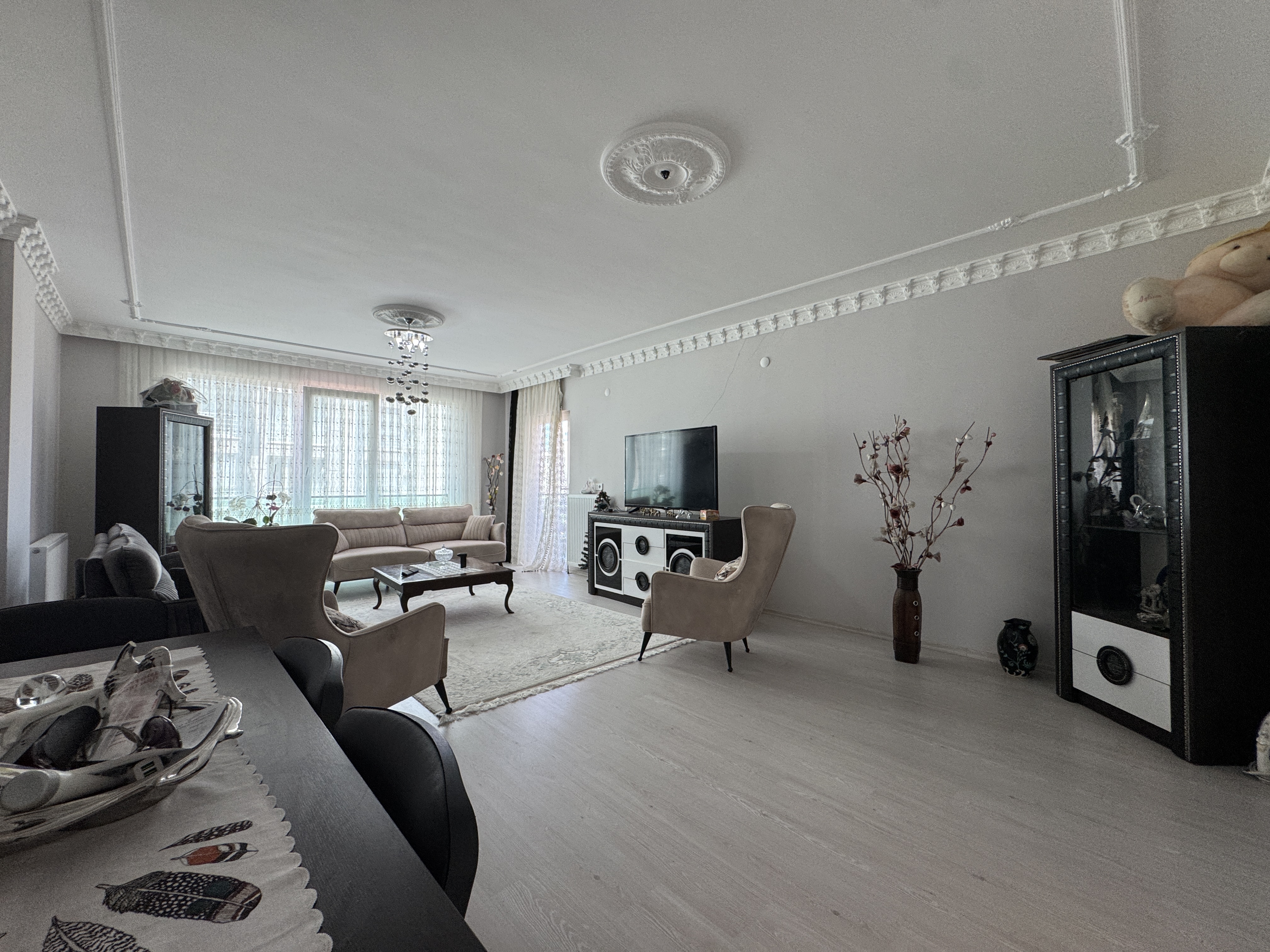 DOĞA KOLEJİNE KOMŞU 170M2 FIRSAT 4+1