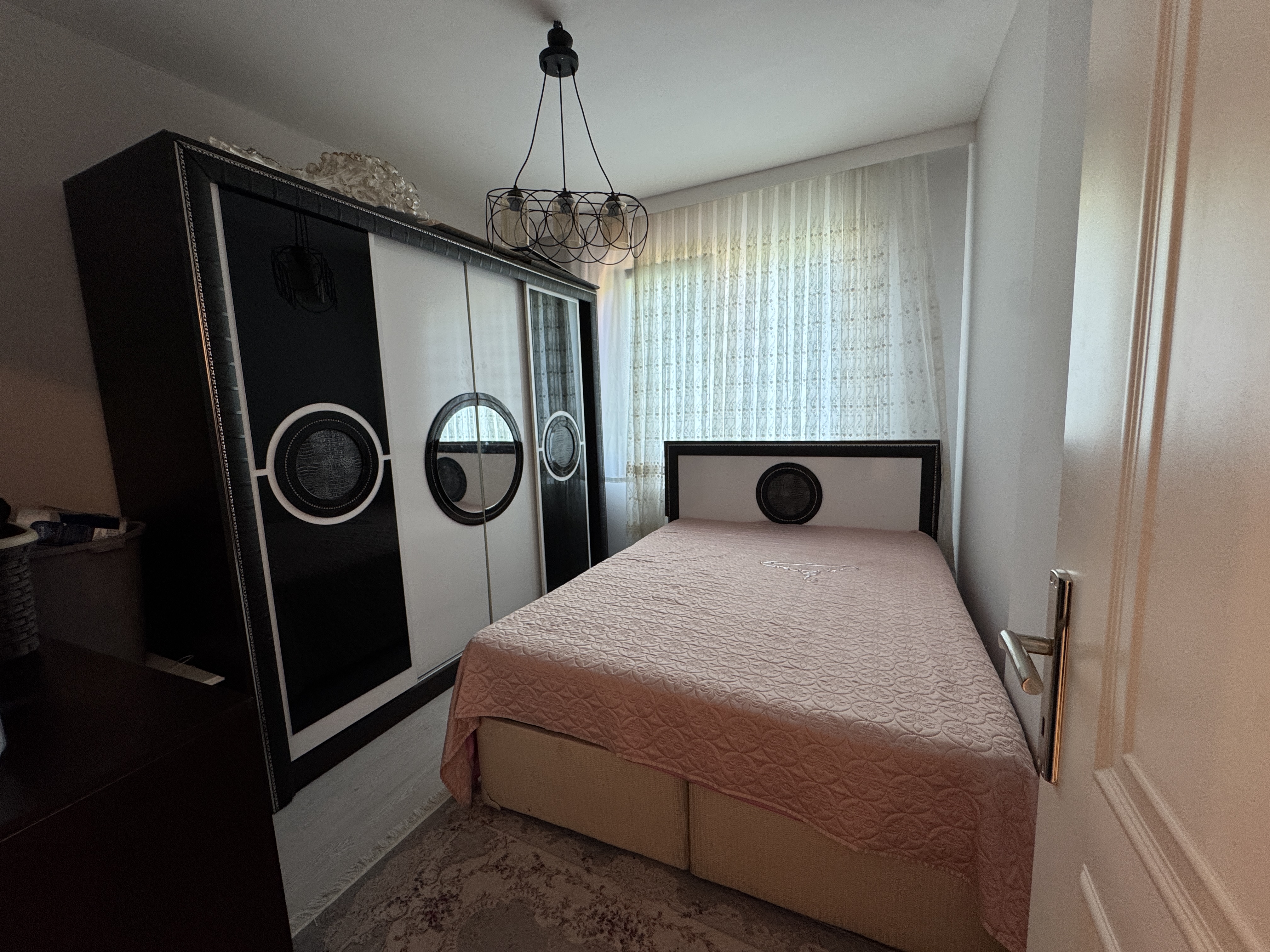 DOĞA KOLEJİNE KOMŞU 170M2 FIRSAT 4+1