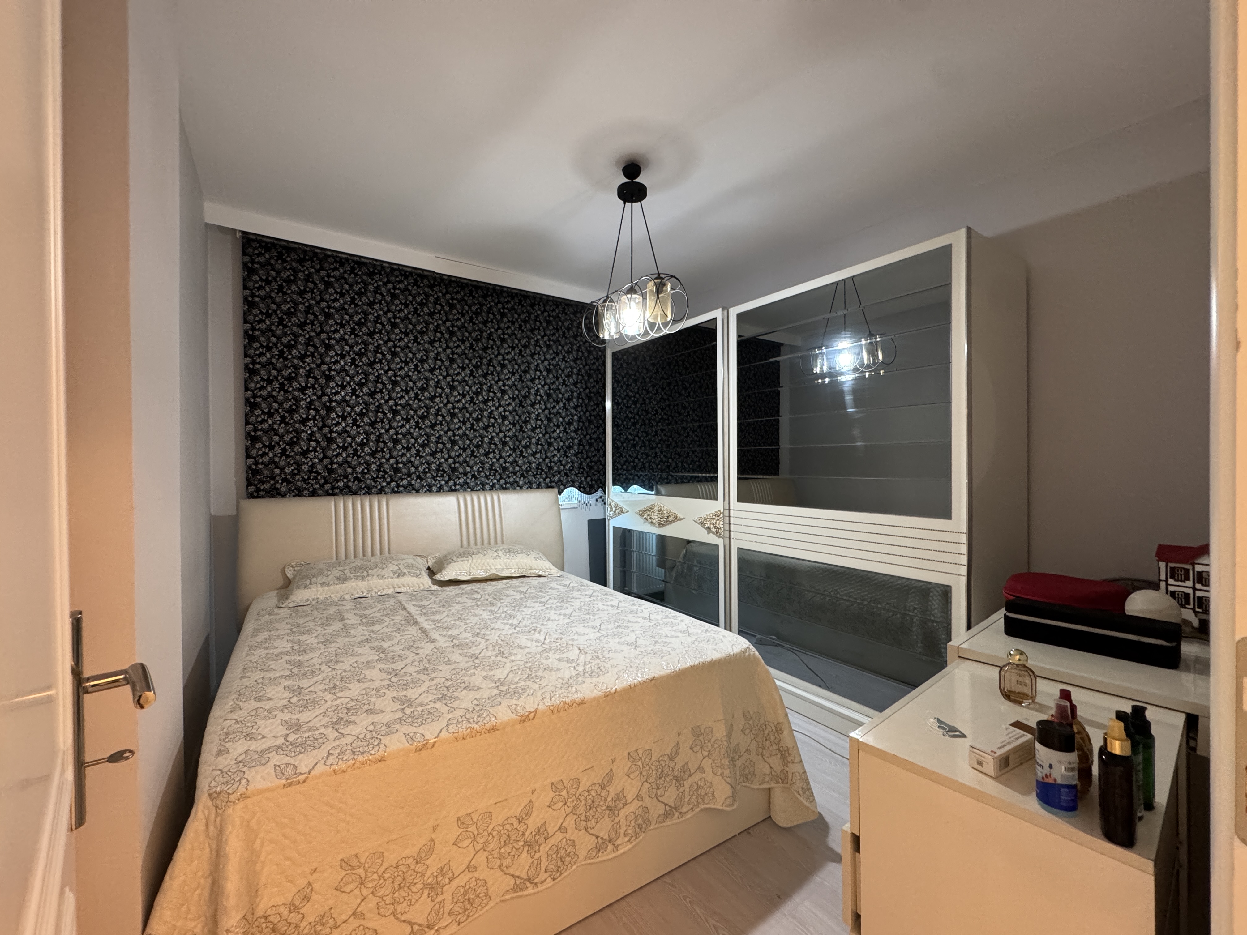 DOĞA KOLEJİNE KOMŞU 170M2 FIRSAT 4+1