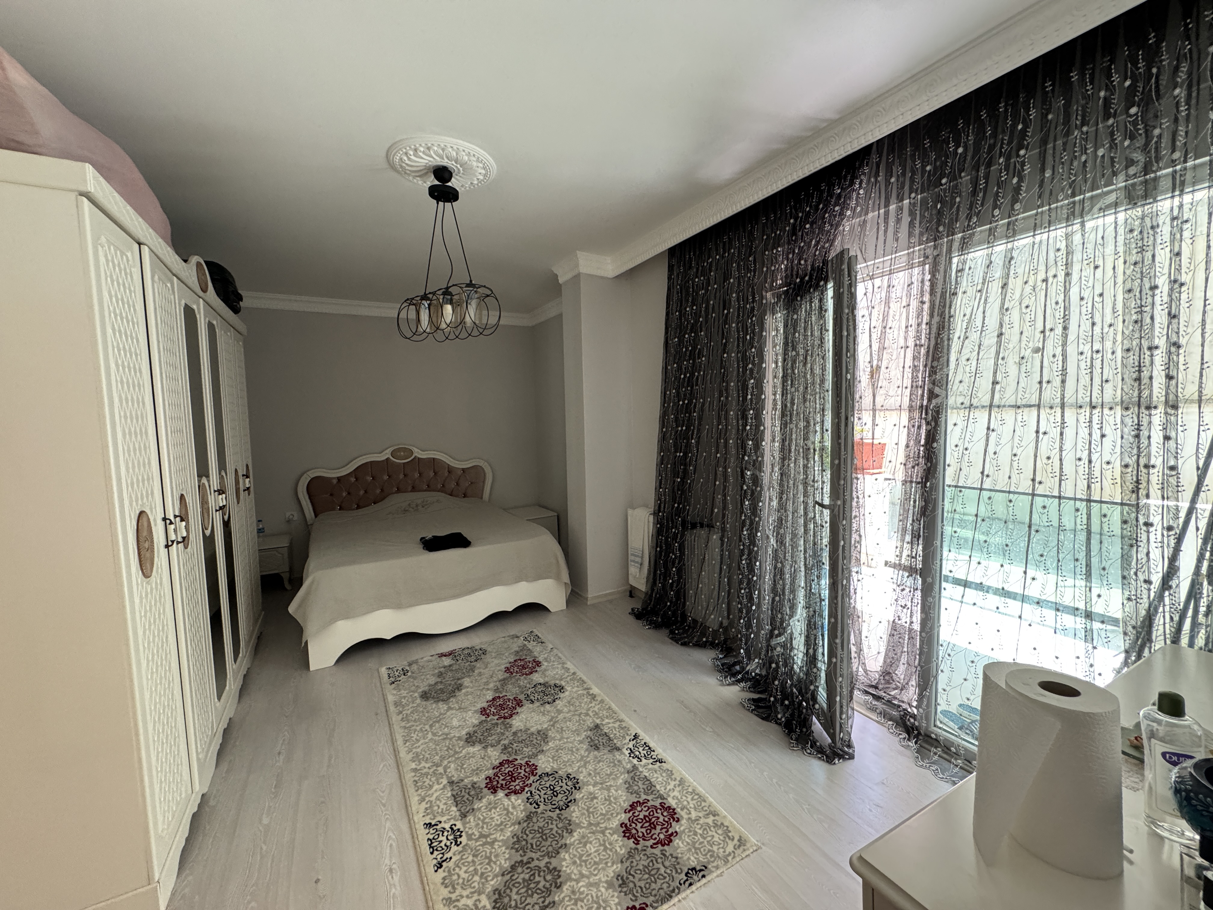 DOĞA KOLEJİNE KOMŞU 170M2 FIRSAT 4+1