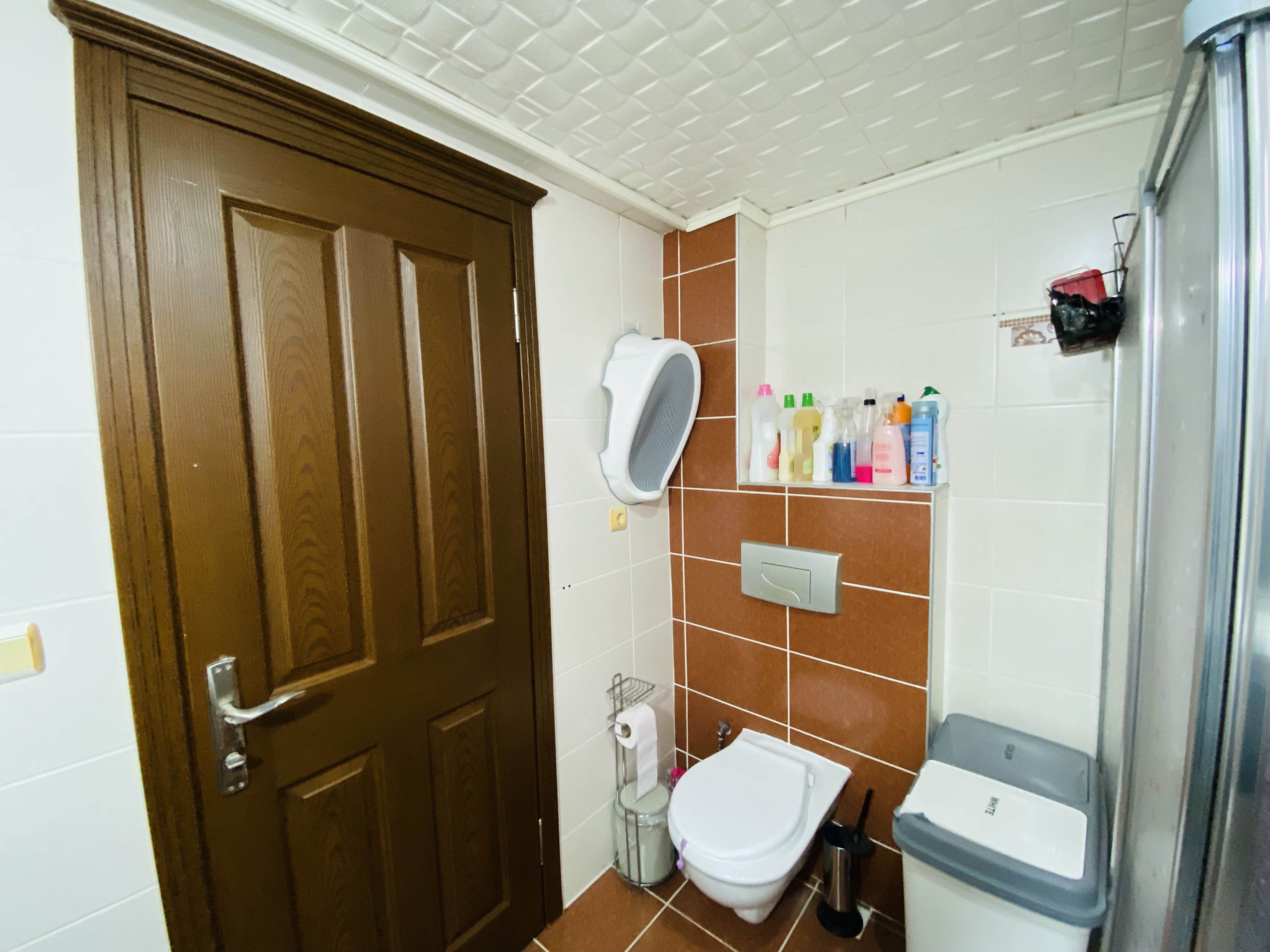 ESENEVLER'DE MERKEZİ LOKASYONDA KİRALIK 4+1