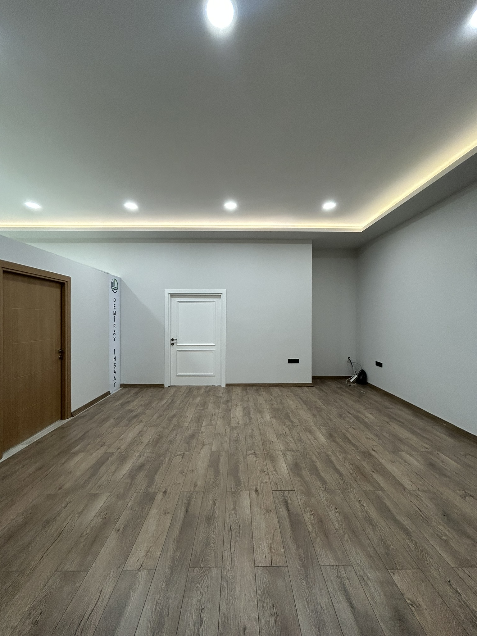 ŞEYHKERAMETTİN 135M2 KİRALIK OFİS