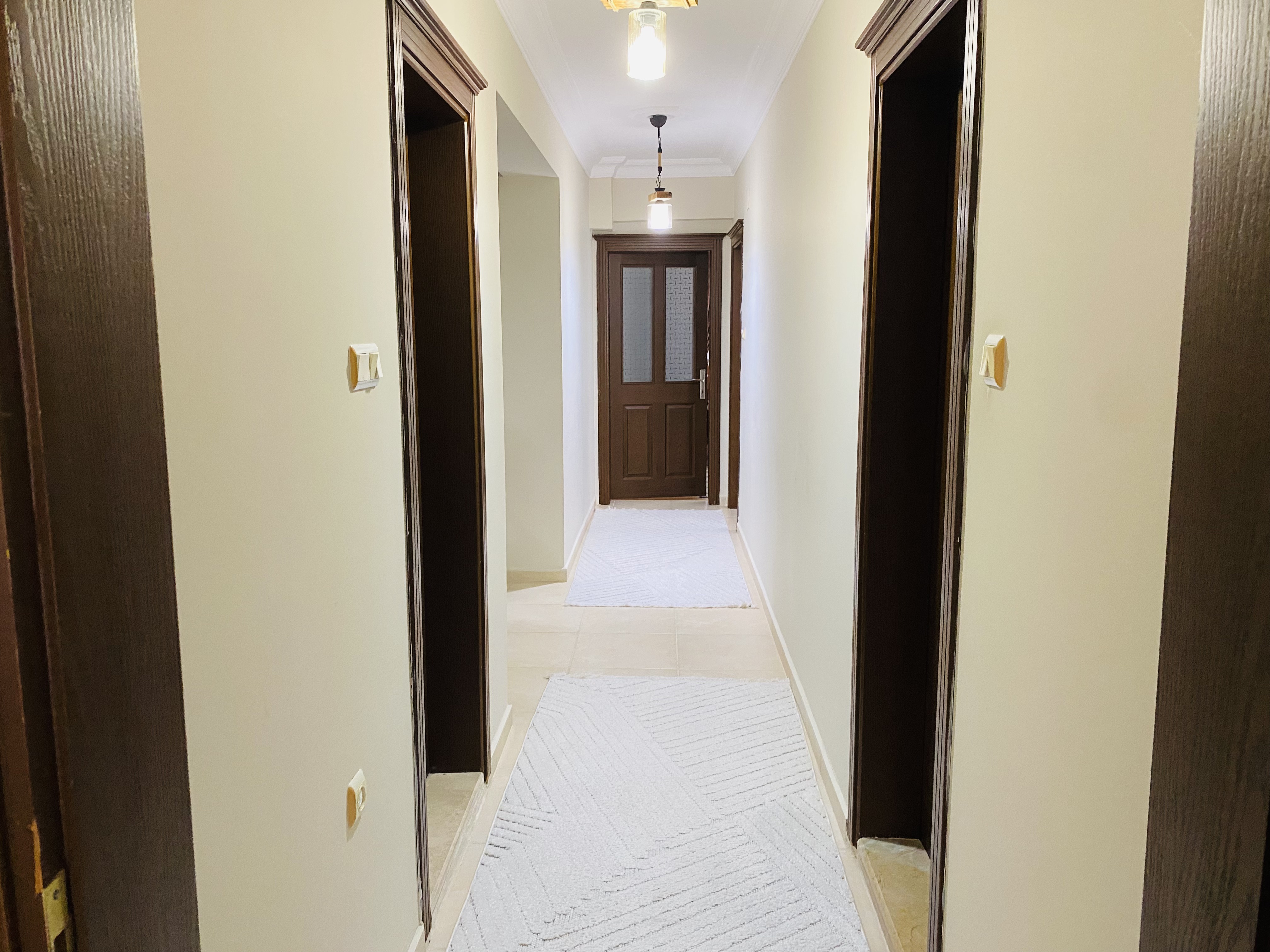 ESENEVLER'DE MERKEZİ LOKASYONDA KİRALIK 4+1