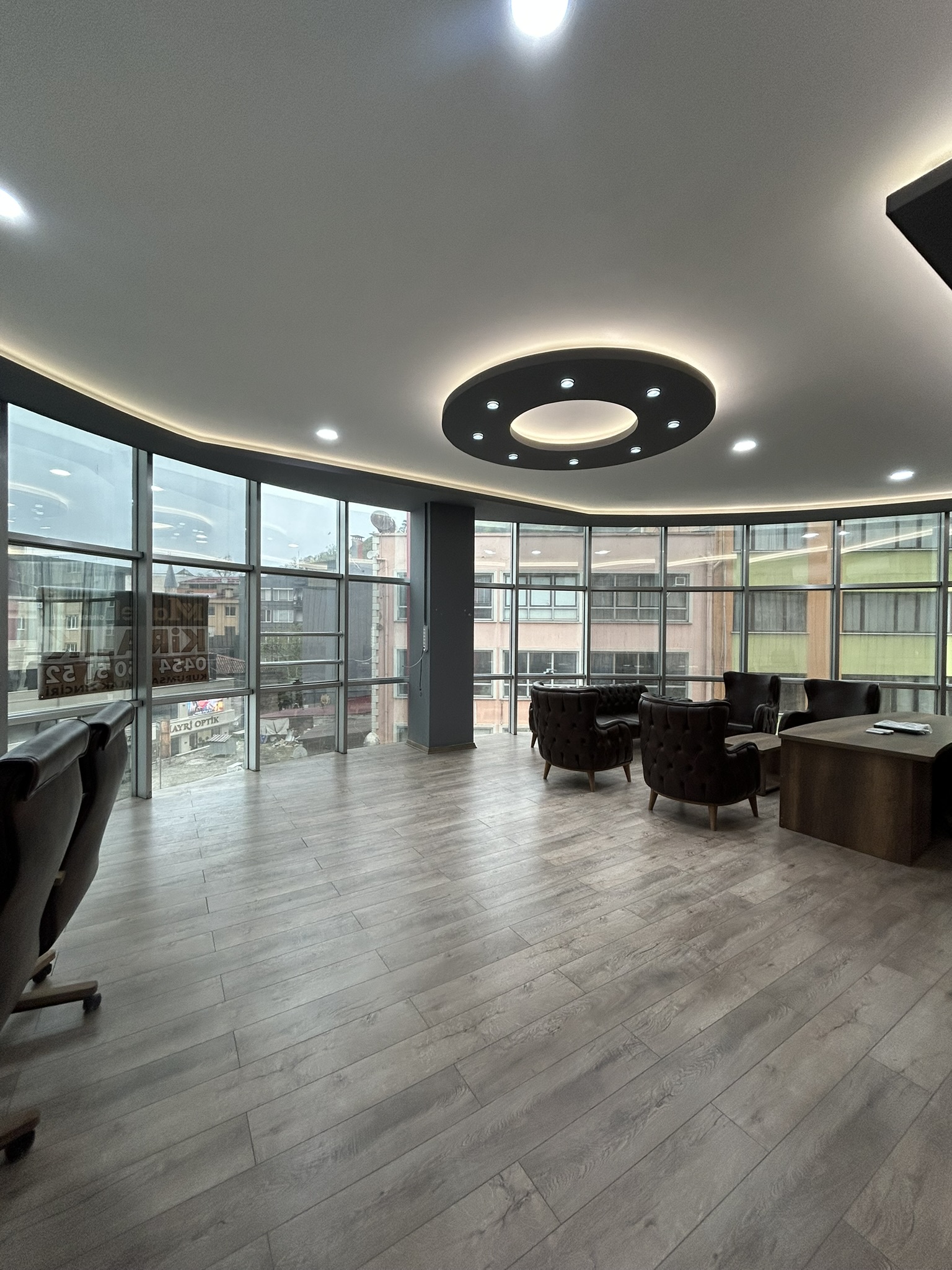 ŞEYHKERAMETTİN 135M2 KİRALIK OFİS