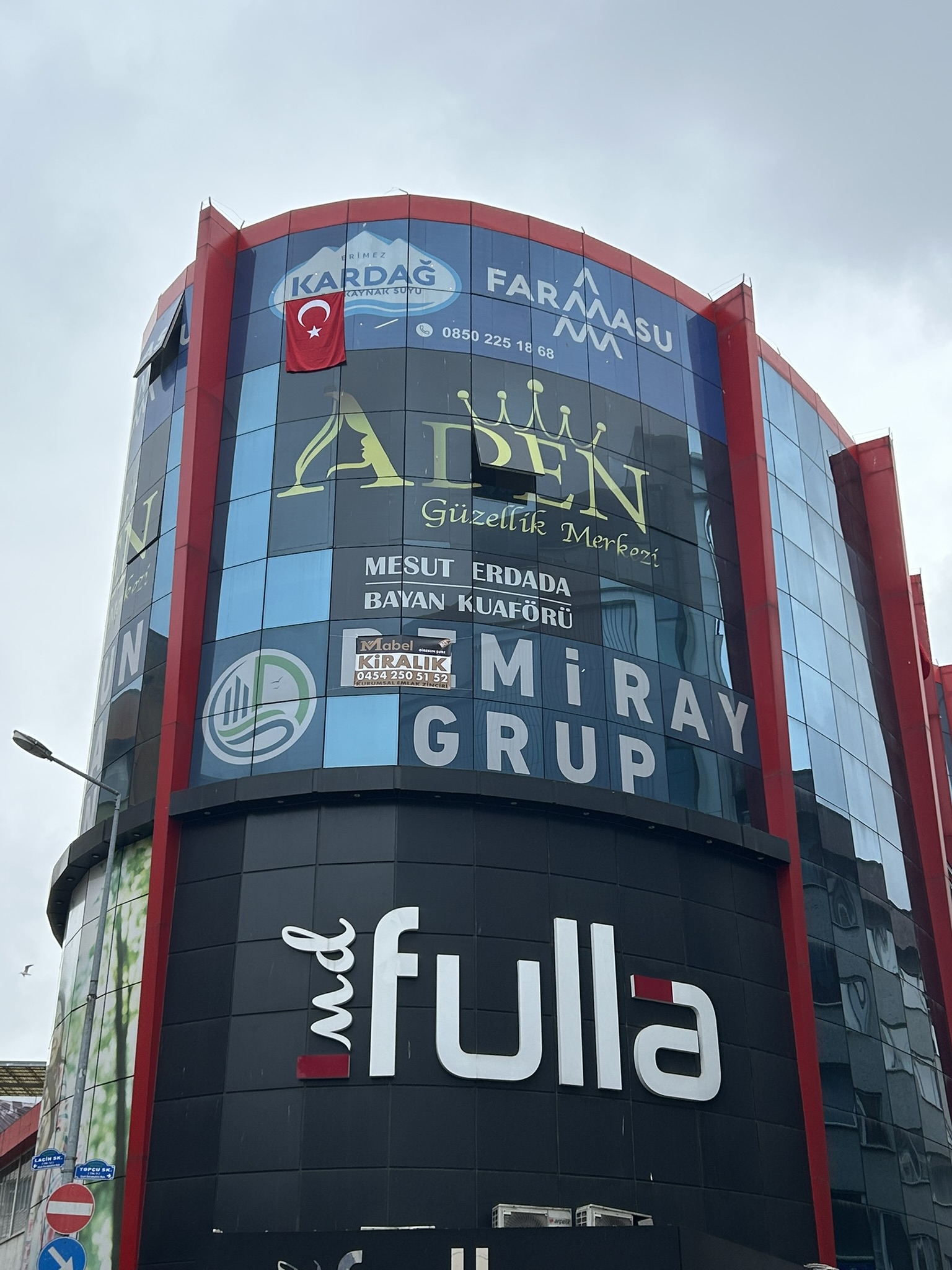 ŞEYHKERAMETTİN 135M2 KİRALIK OFİS