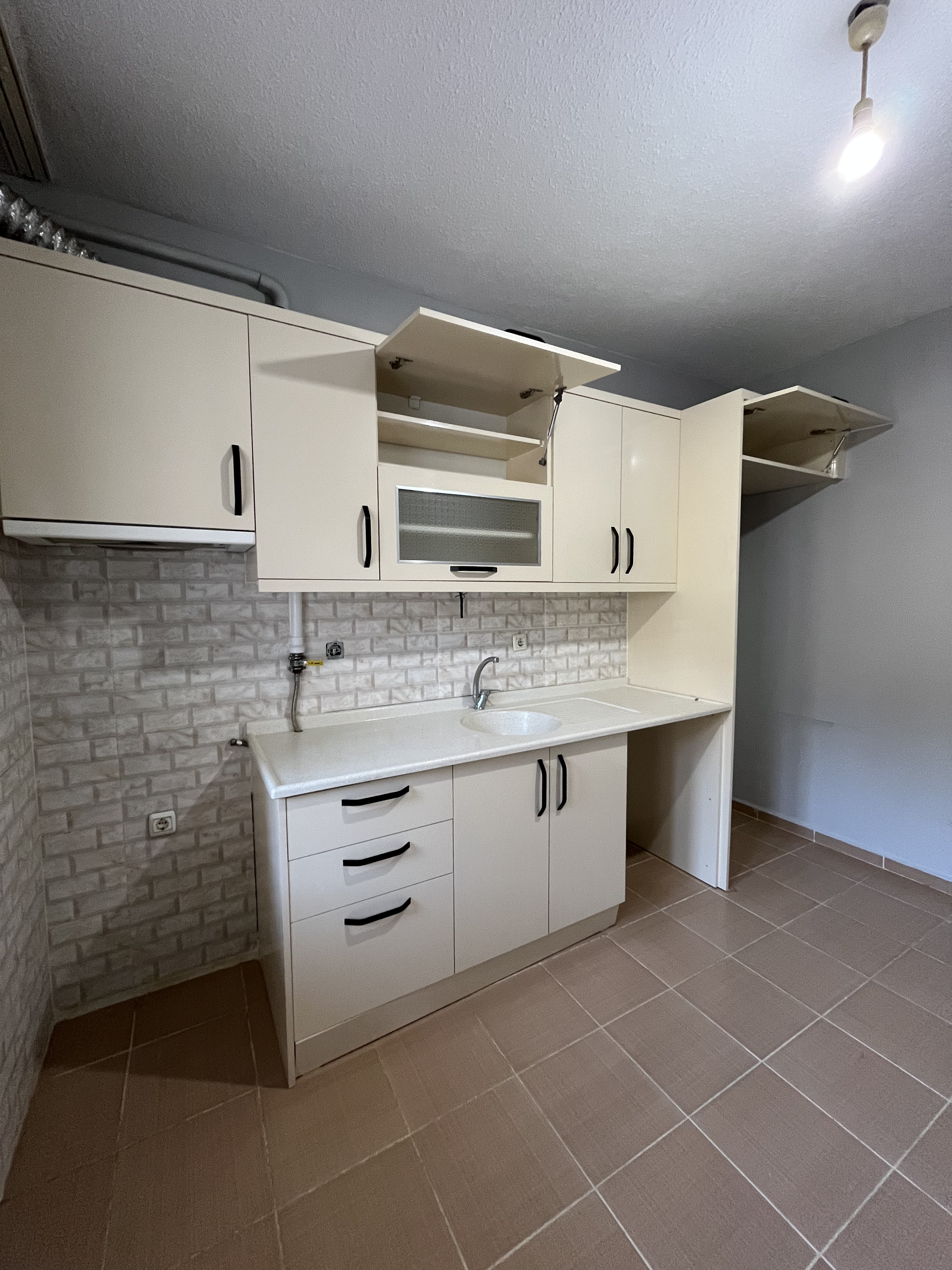 AKSU MEMURSEN SATILIK DAİRE