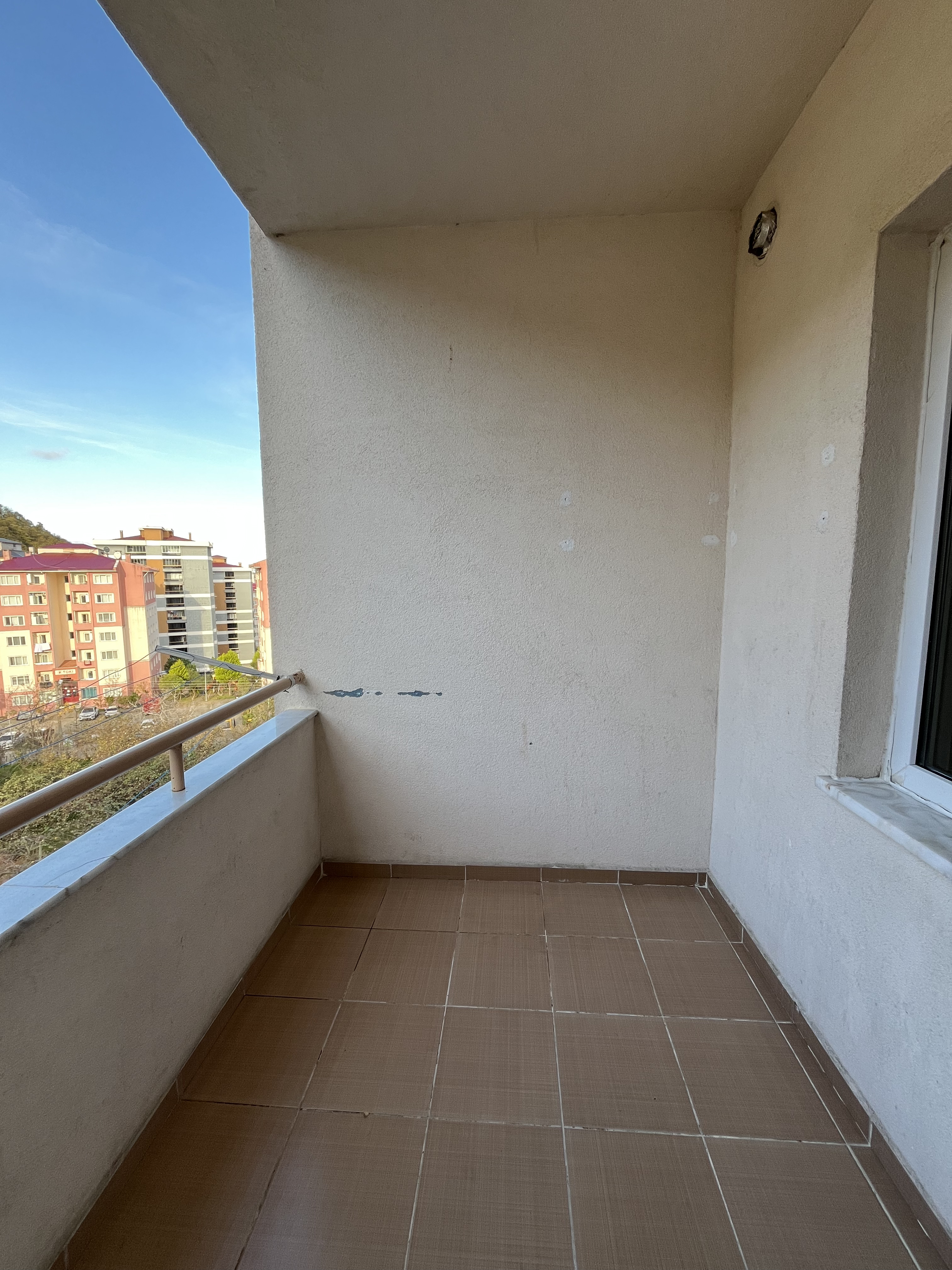 AKSU MEMURSEN SATILIK DAİRE