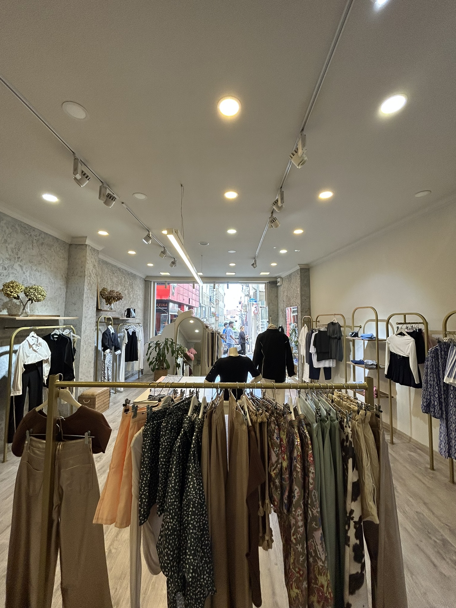 GAZİ CD SATILIK DÜKKAN