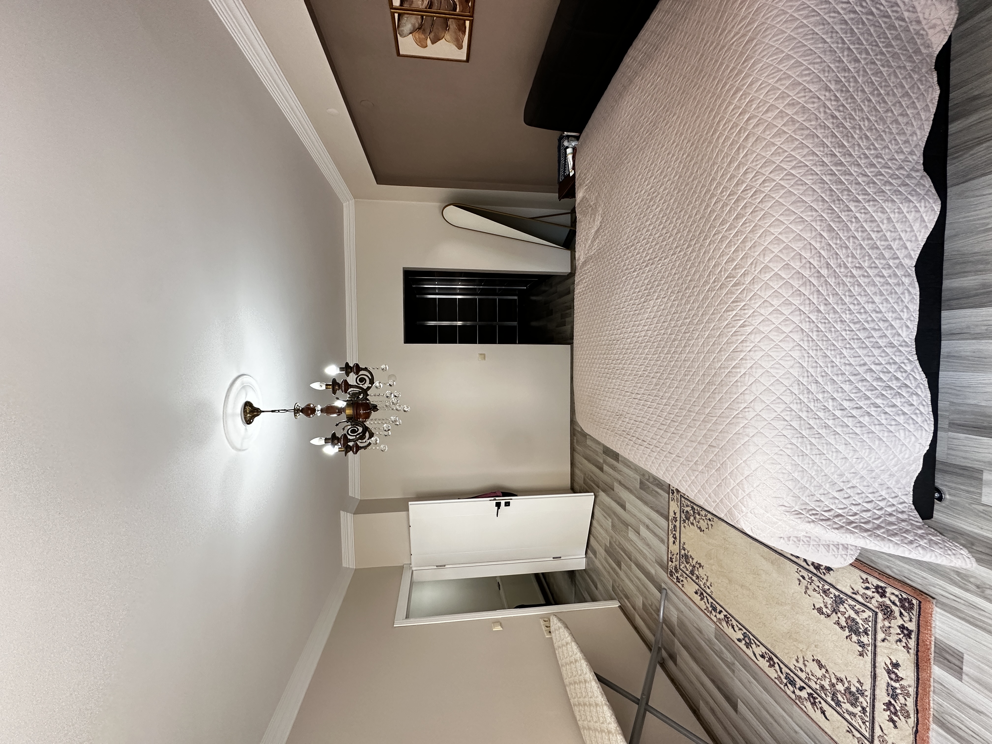 MABELGAYRİMENKUL İHSANİYE.MH MERKEZİ KONUMDA GENİŞ MUAZZAM DAİRE