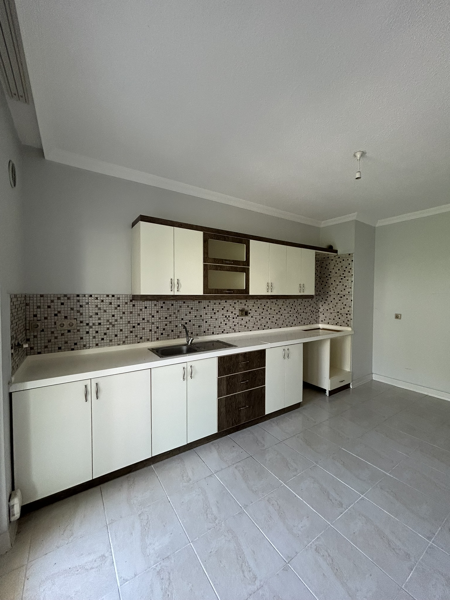 AKSU TOKİ 3+1 3.KAT SATILIK