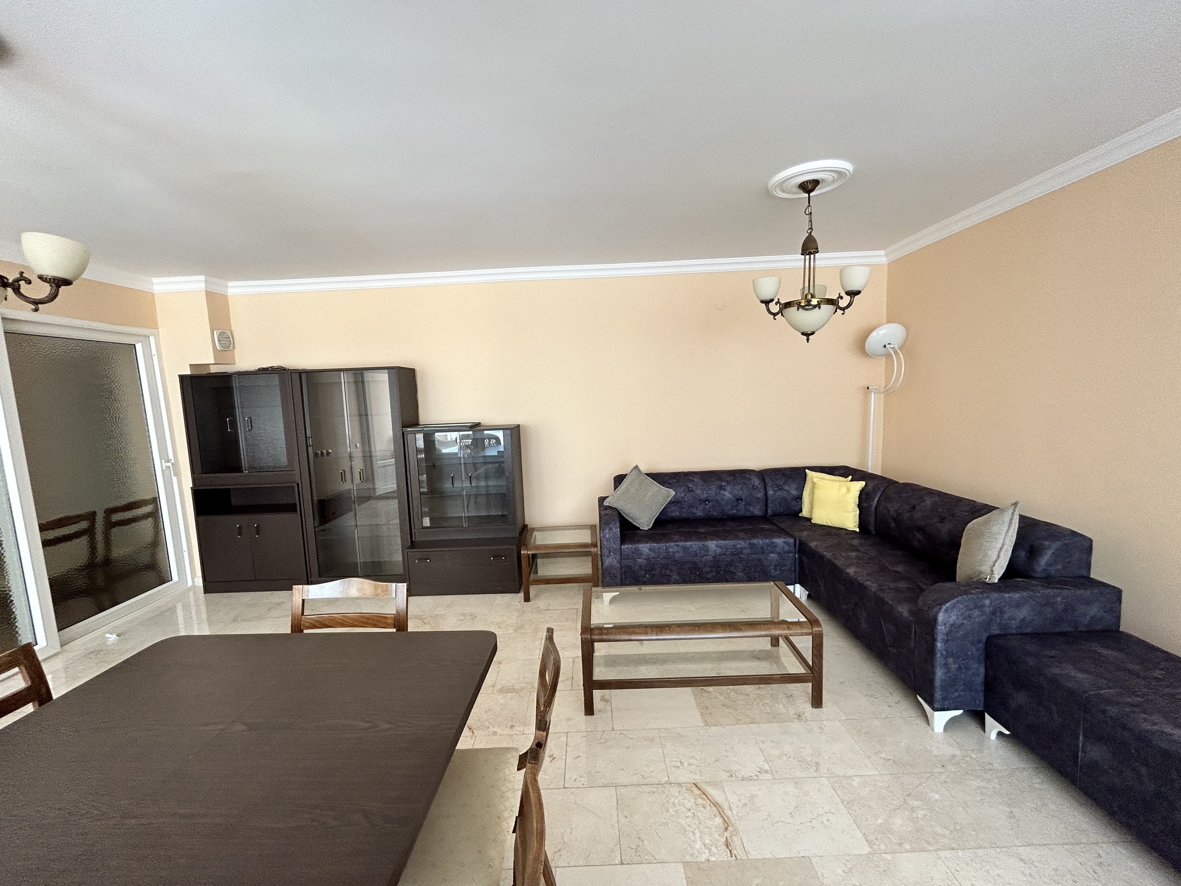 MARMARİS KAPALI ÇARŞIDA SATILIK 2+1 KAPALI MUTFAK DAİRE