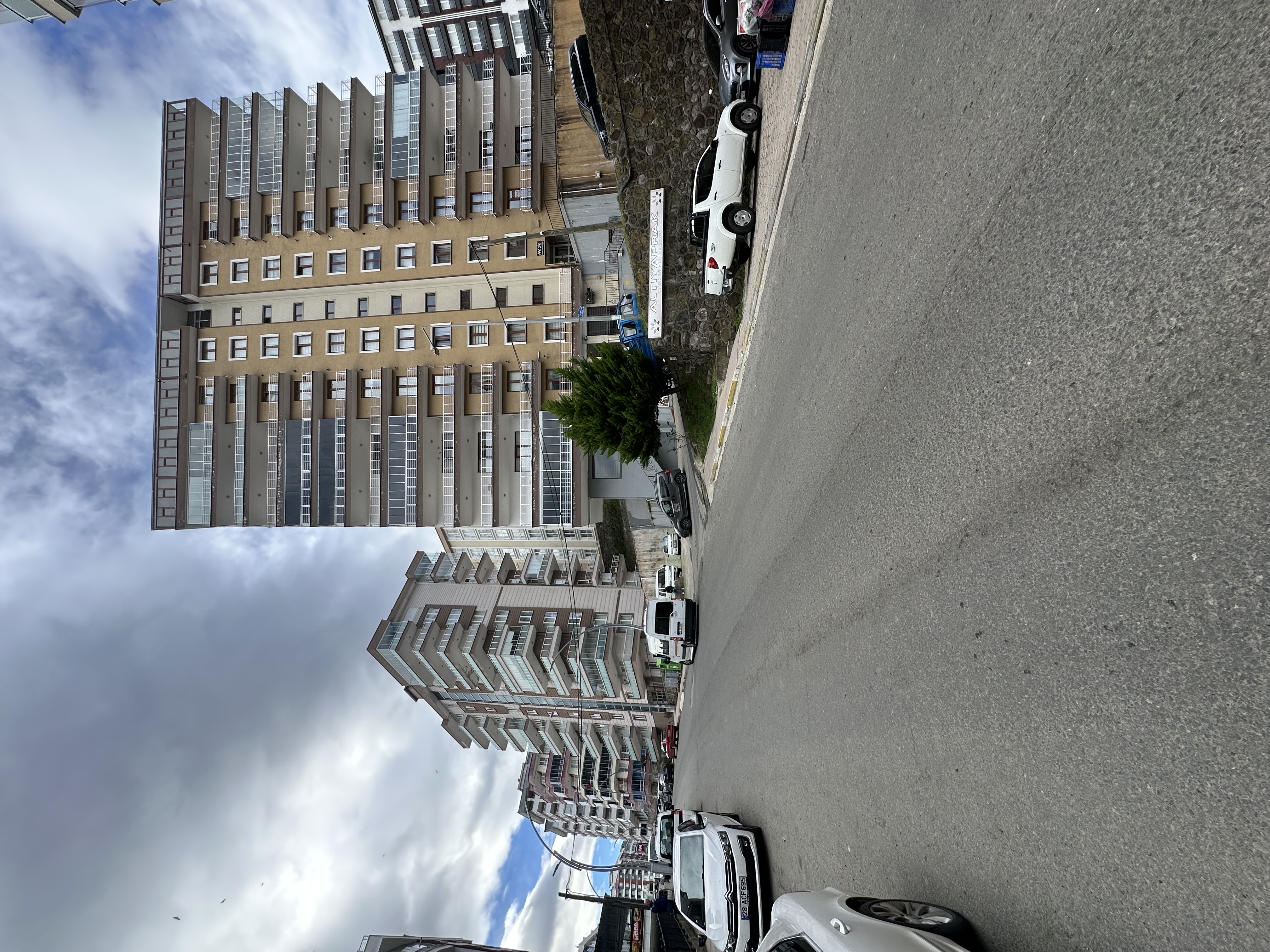 GEDİKKAYA NEŞE APT 3+1 KİRALIK