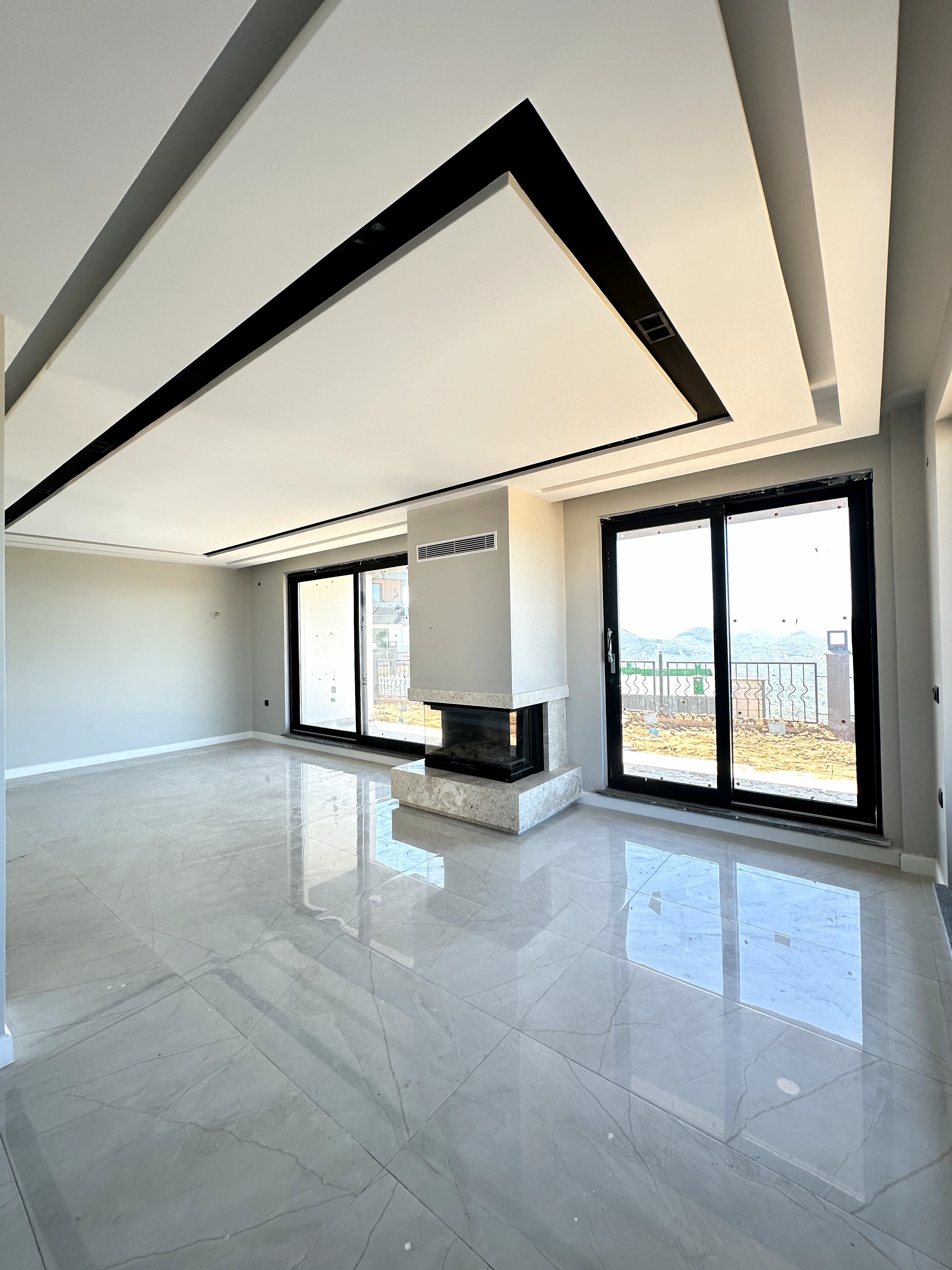 DUACIOĞLU MAHALLESİ DENİZ DOĞA MANZARALI LÜKS VİLLA