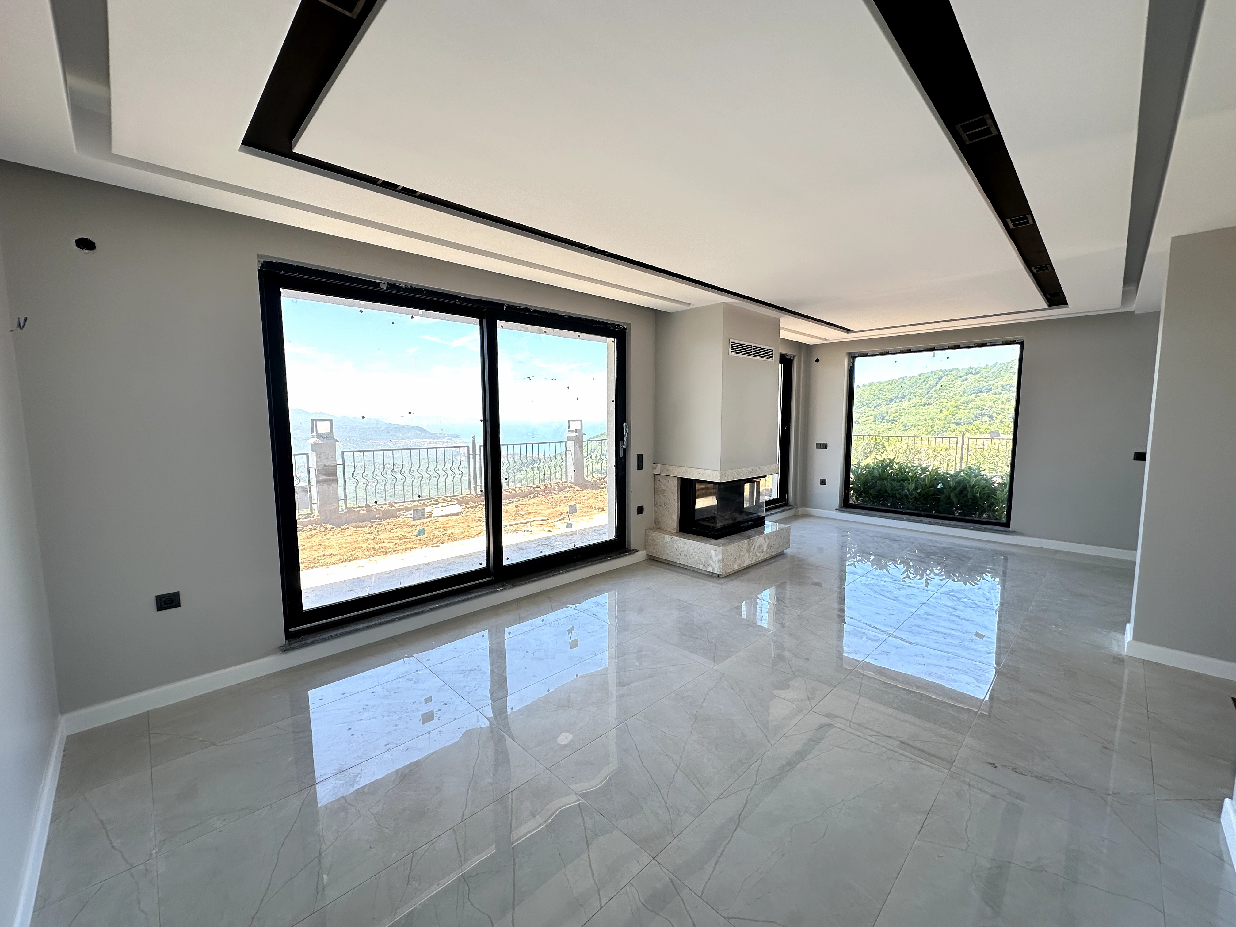 DUACIOĞLU MAHALLESİ DENİZ DOĞA MANZARALI LÜKS VİLLA