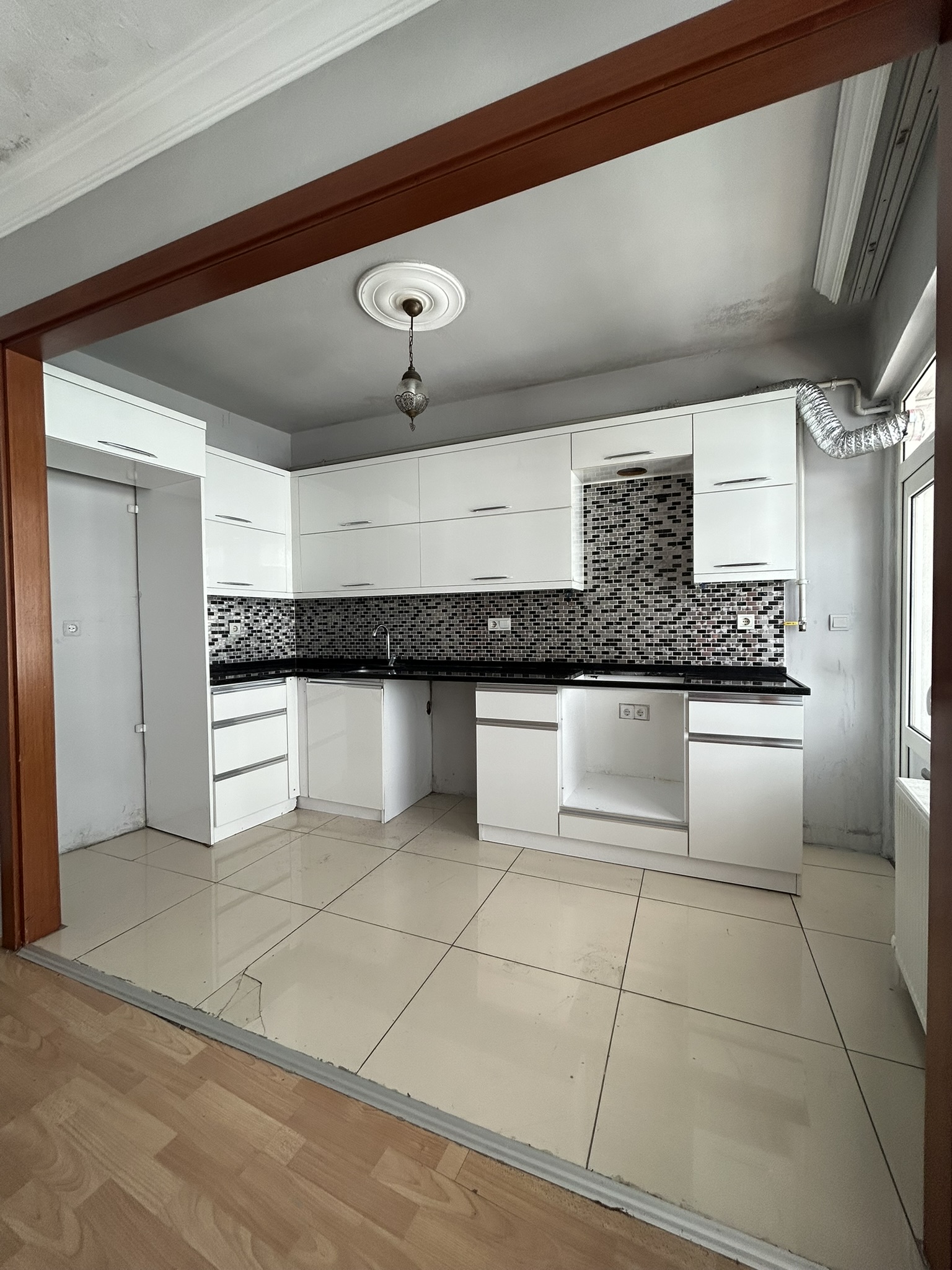ÇINARLAR KİRALIK DAİRE