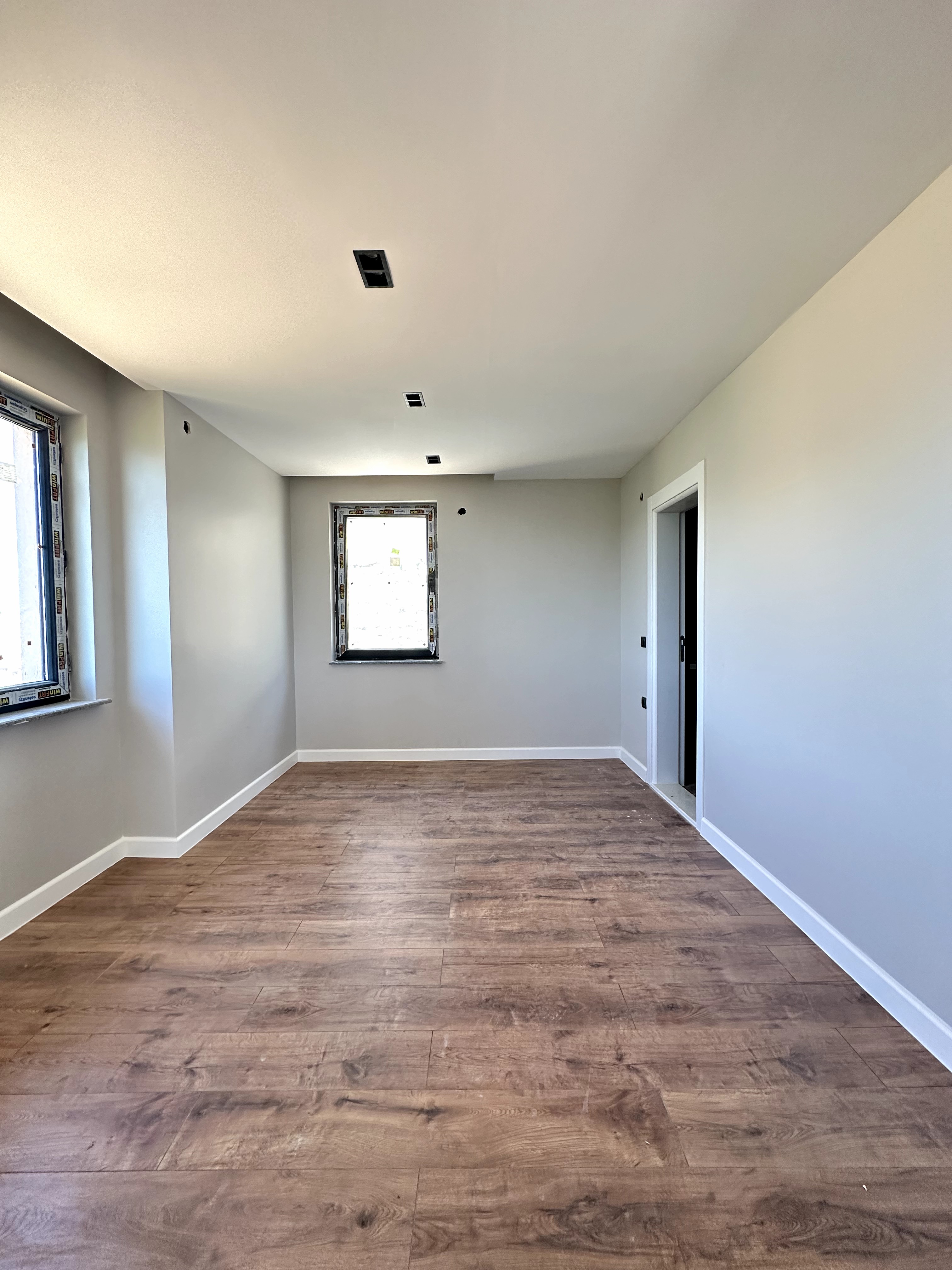 DUACIOĞLU MAHALLESİ DENİZ DOĞA MANZARALI LÜKS VİLLA