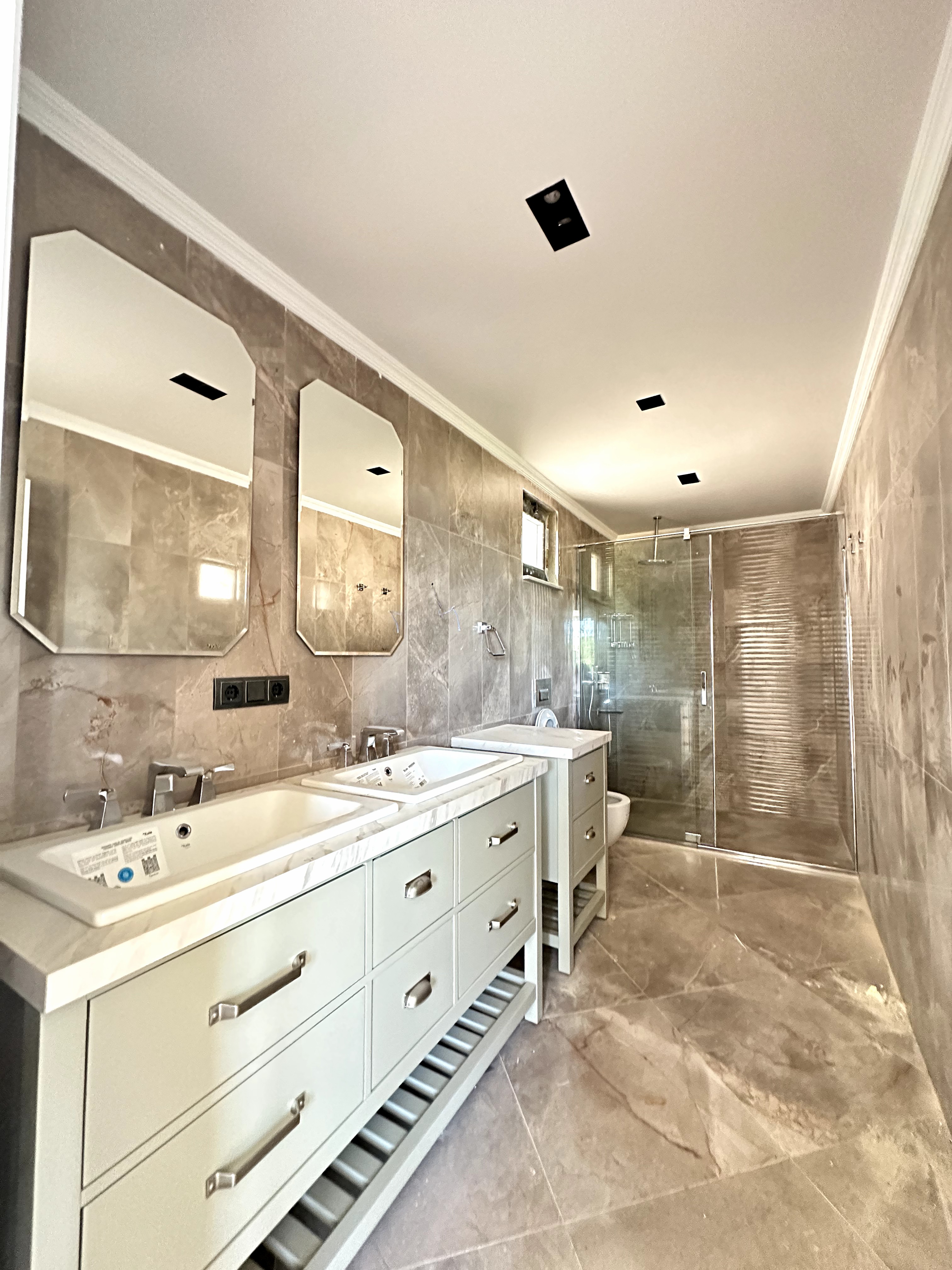 DUACIOĞLU MAHALLESİ DENİZ DOĞA MANZARALI LÜKS VİLLA