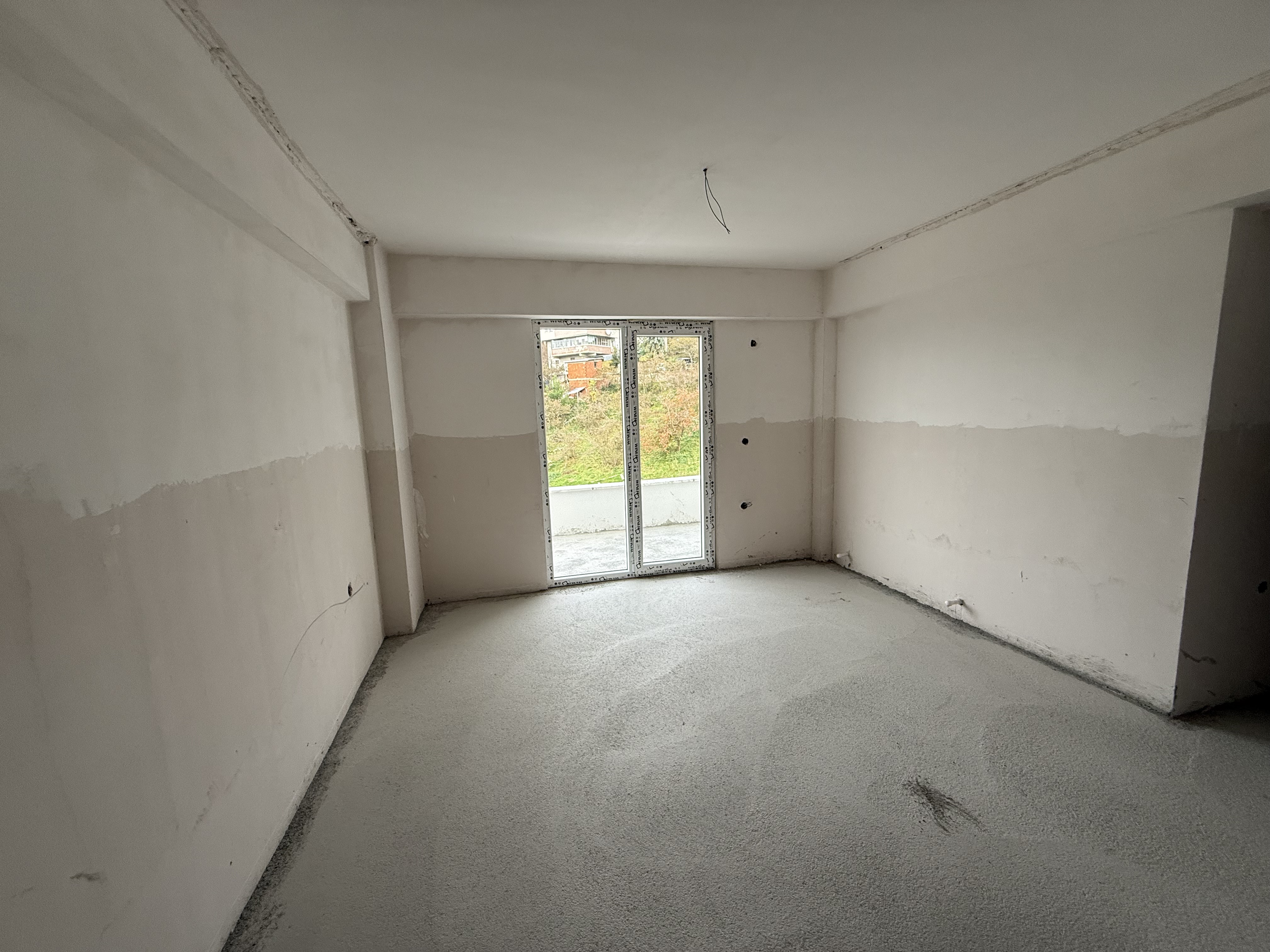 ÇUKURÇAYIR DA LÜKS SİTE DE SATILIK 3+1 SIFIR DAİRE