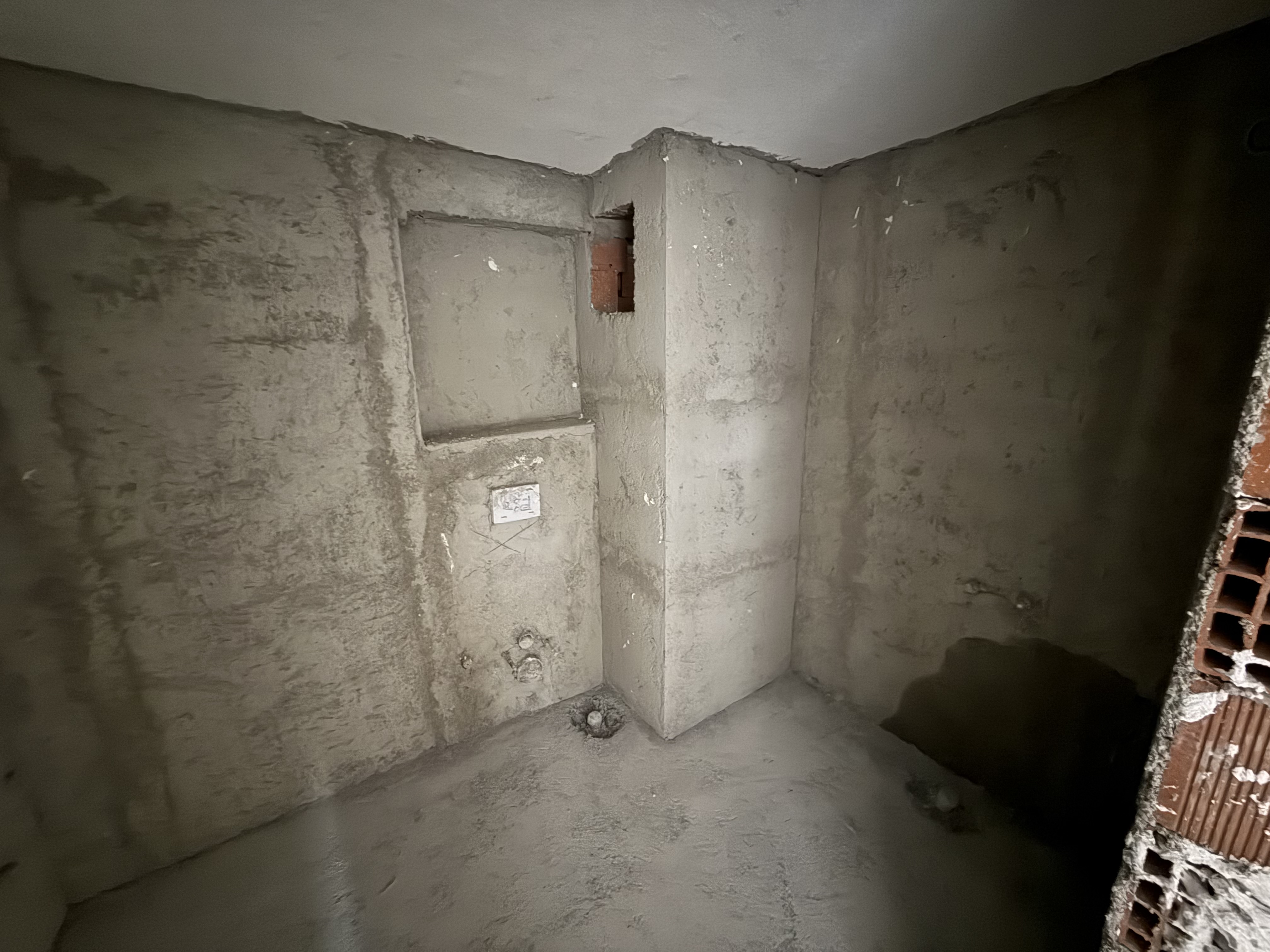 ÇUKURÇAYIR DA LÜKS SİTE DE SATILIK 3+1 SIFIR DAİRE