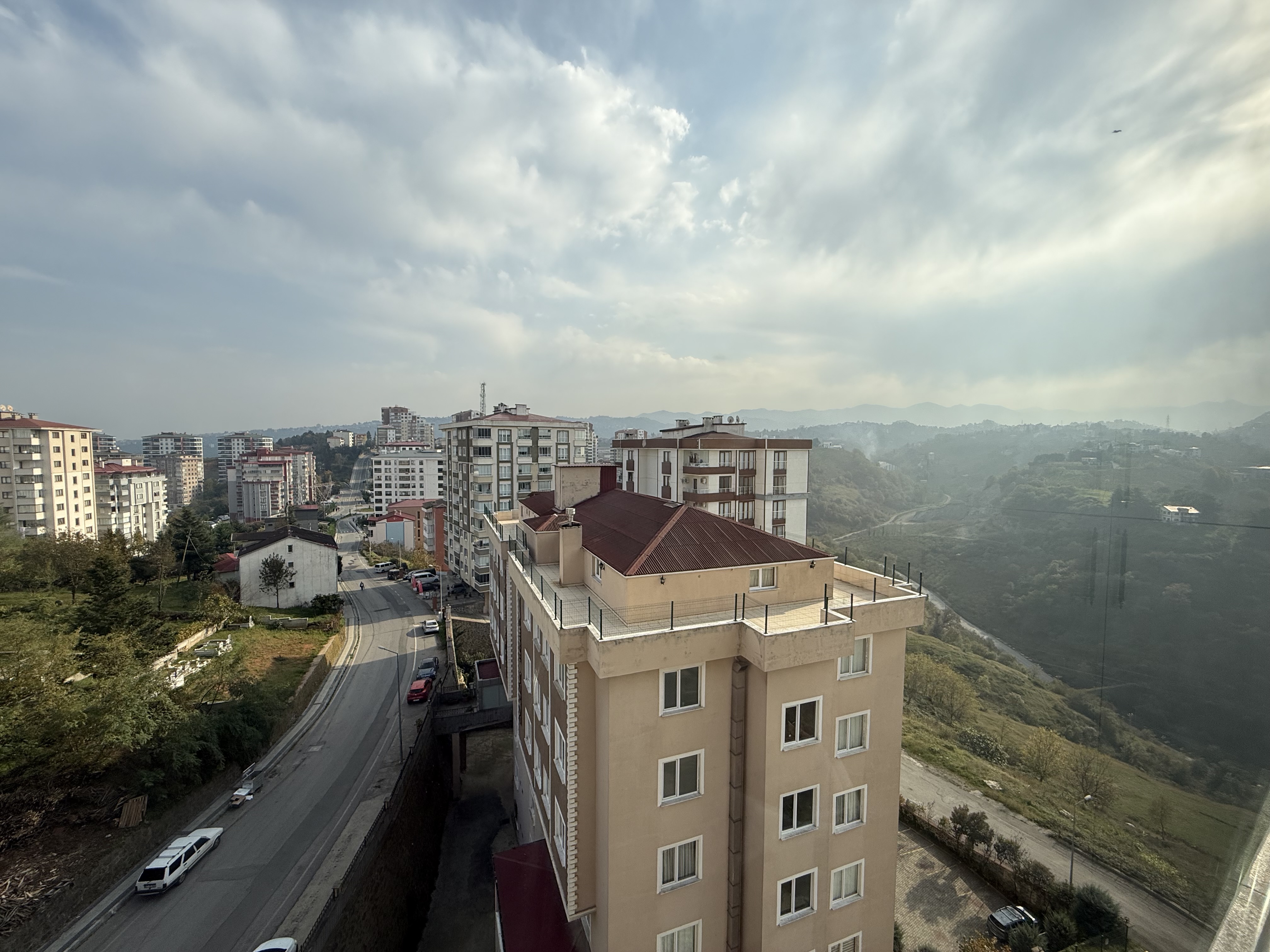 ÇUKURÇAYIR DA SATILIK 3+1 FIRSAT DAİRE