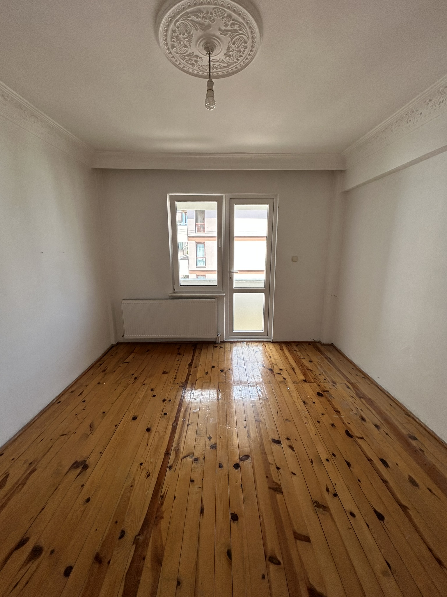 TEYYAREDÜZÜ 2+1 120M2 KİRALIK DAİRE