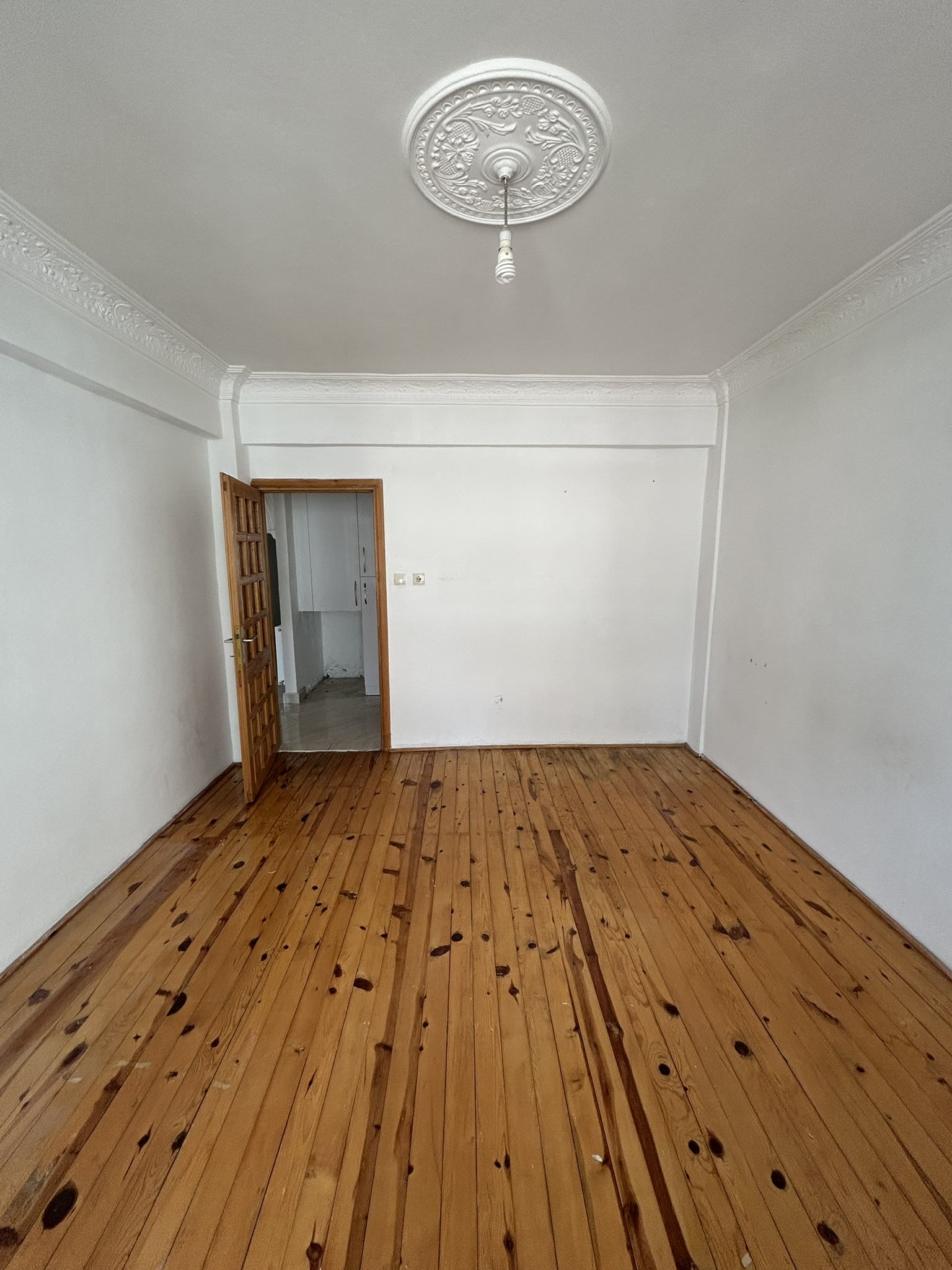 TEYYAREDÜZÜ 2+1 120M2 KİRALIK DAİRE