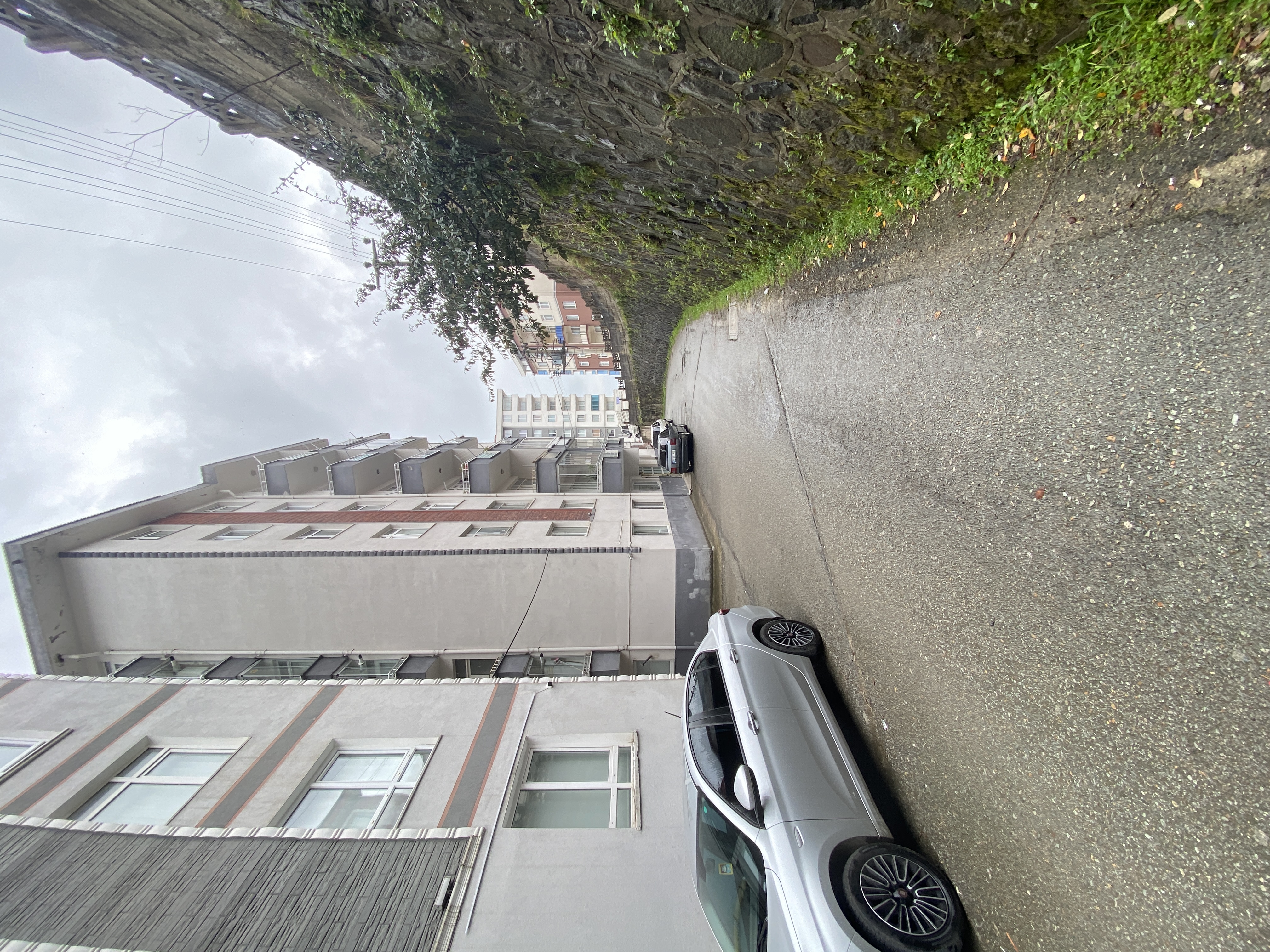 MABEL GAYRİMENKUL GEDİKKAYA SAHİL SİTESİNDE ARAKAT DAİRE