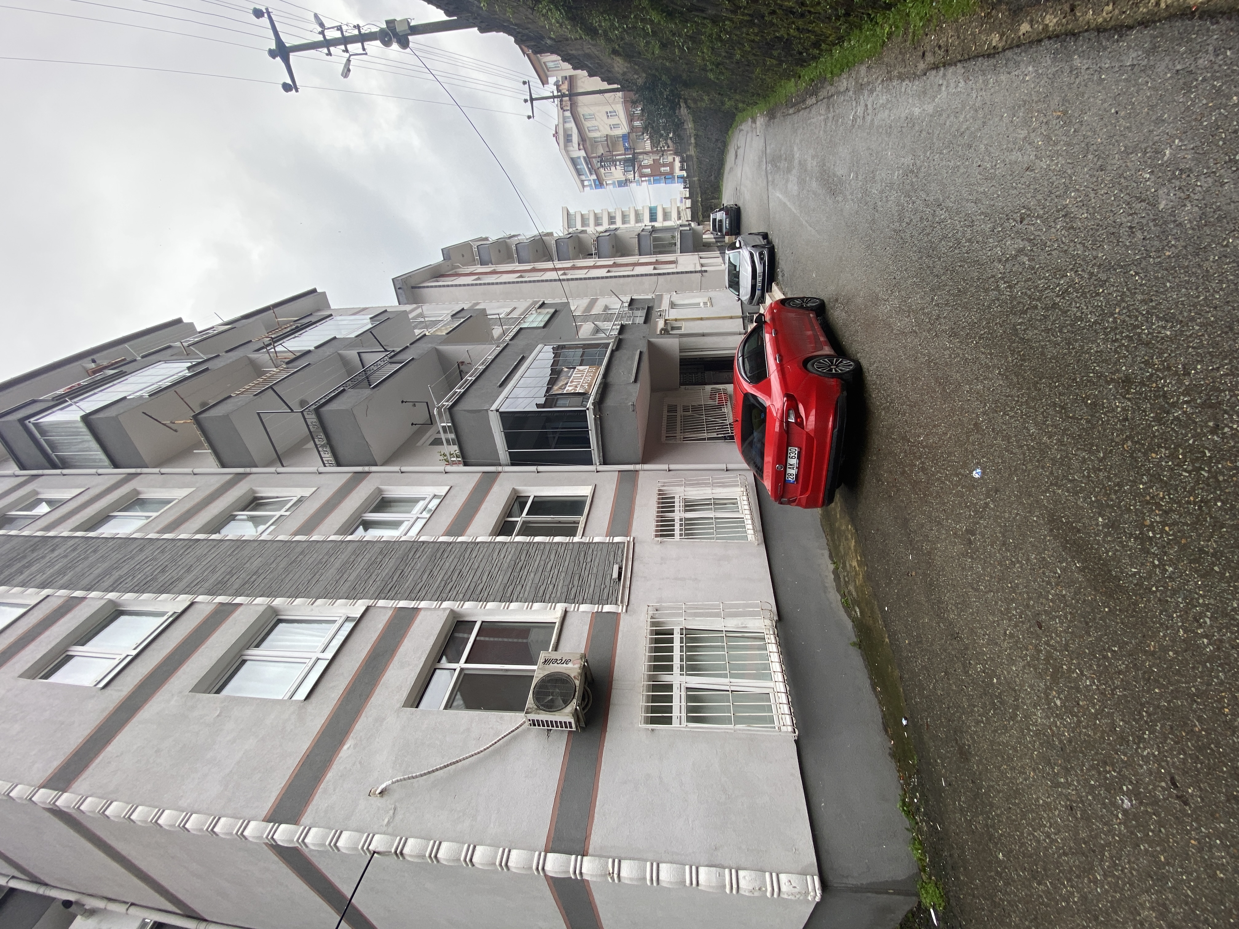 MABEL GAYRİMENKUL GEDİKKAYA SAHİL SİTESİNDE ARAKAT DAİRE