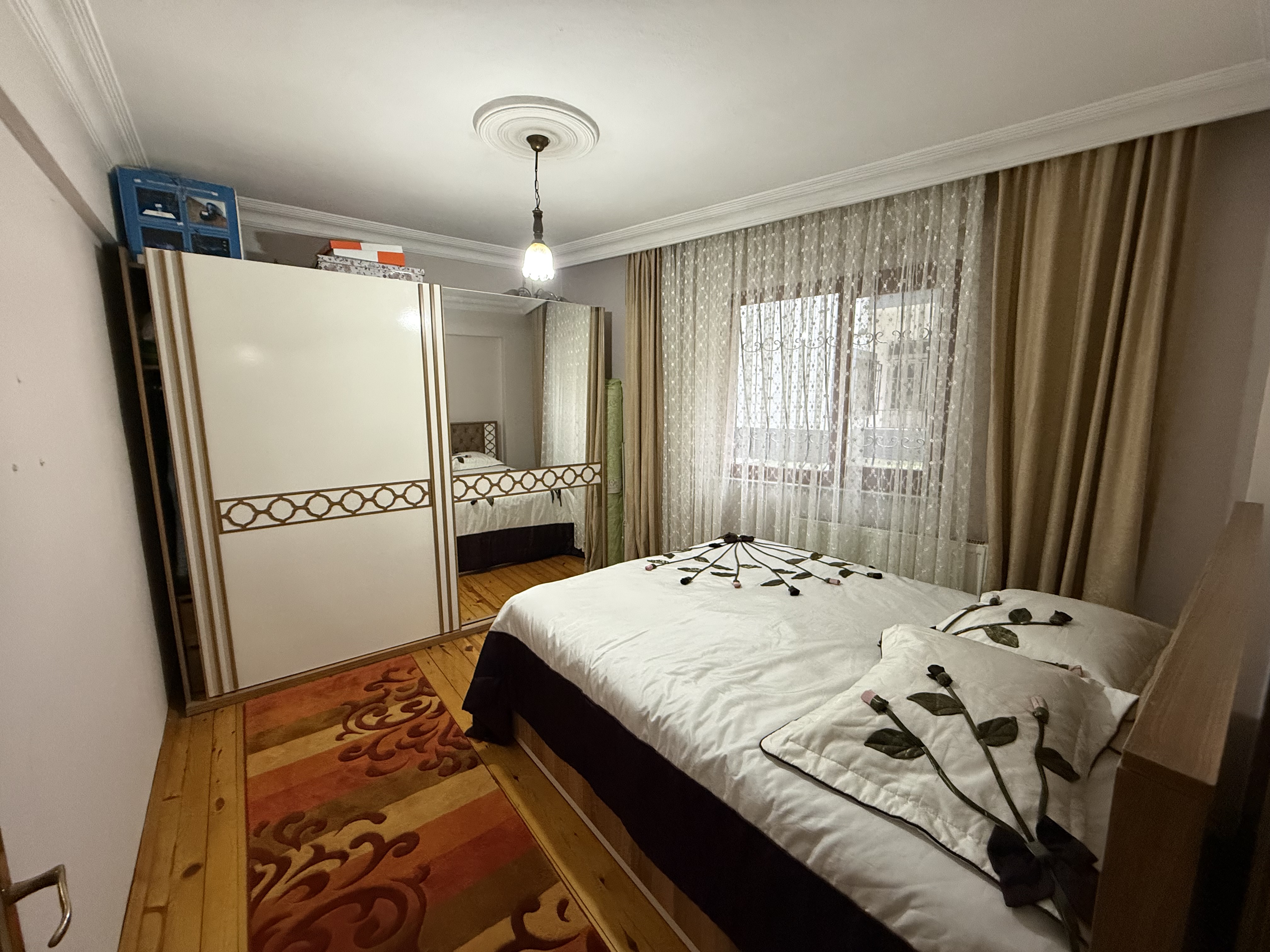 FATİH MAHALLESİNDE SATILIK 3+1 GENİŞ DAİRE