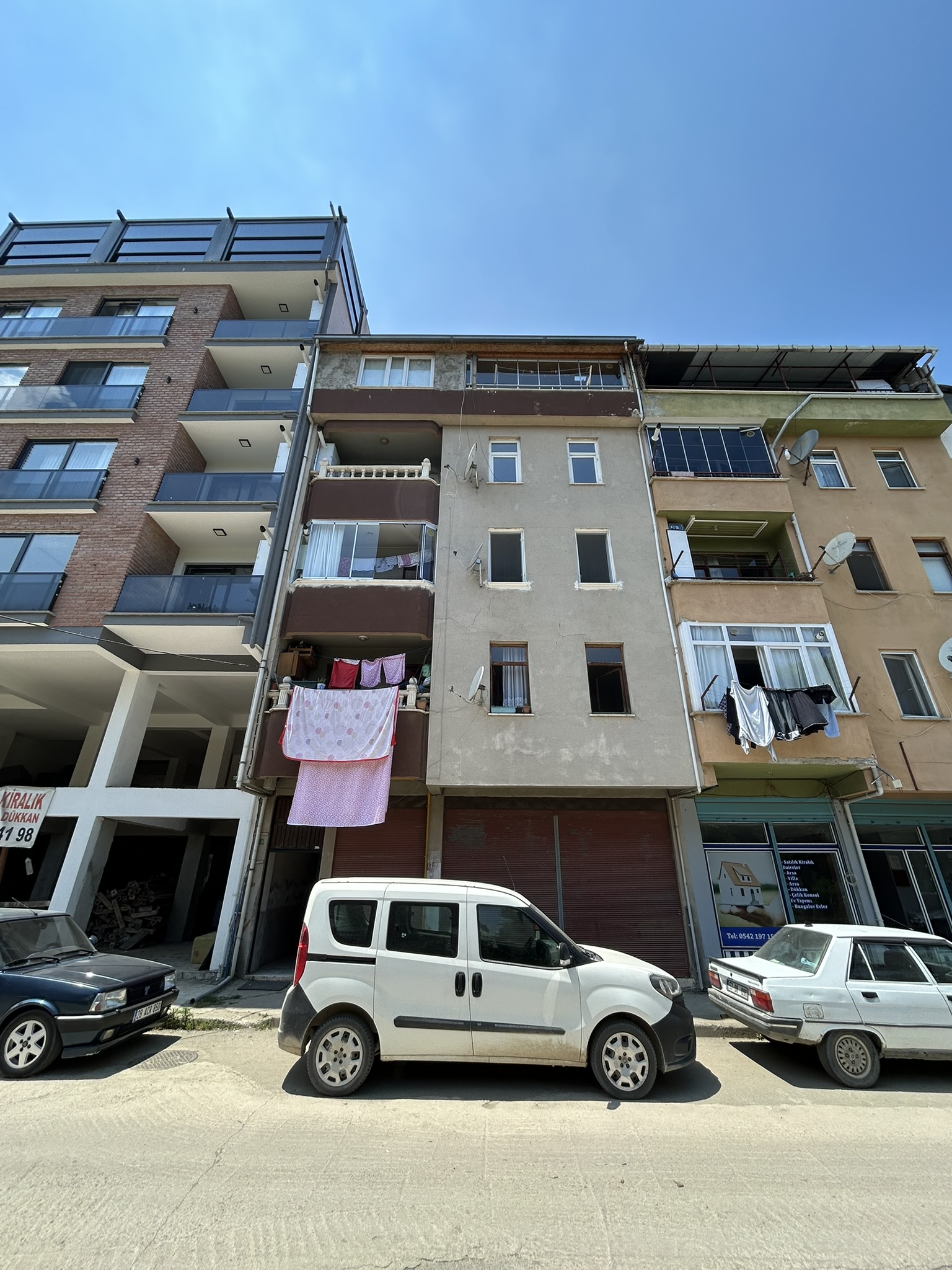 TEYYAREDÜZÜ 1+1 65M2 EŞYALI DAİRE