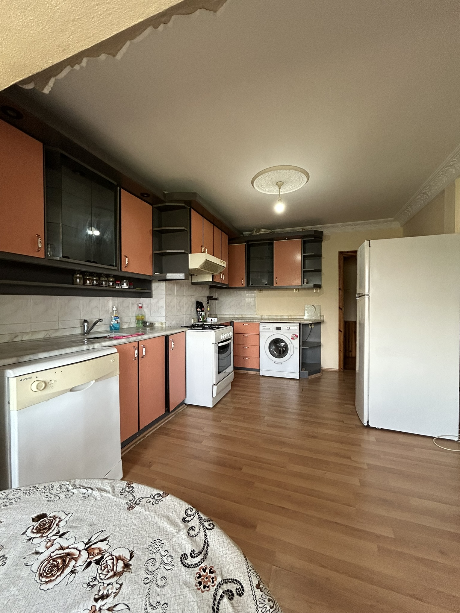 TEYYAREDÜZÜ 1+1 65M2 EŞYALI DAİRE