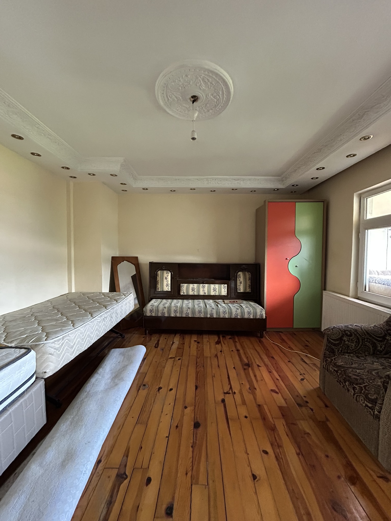 TEYYAREDÜZÜ 1+1 65M2 EŞYALI DAİRE
