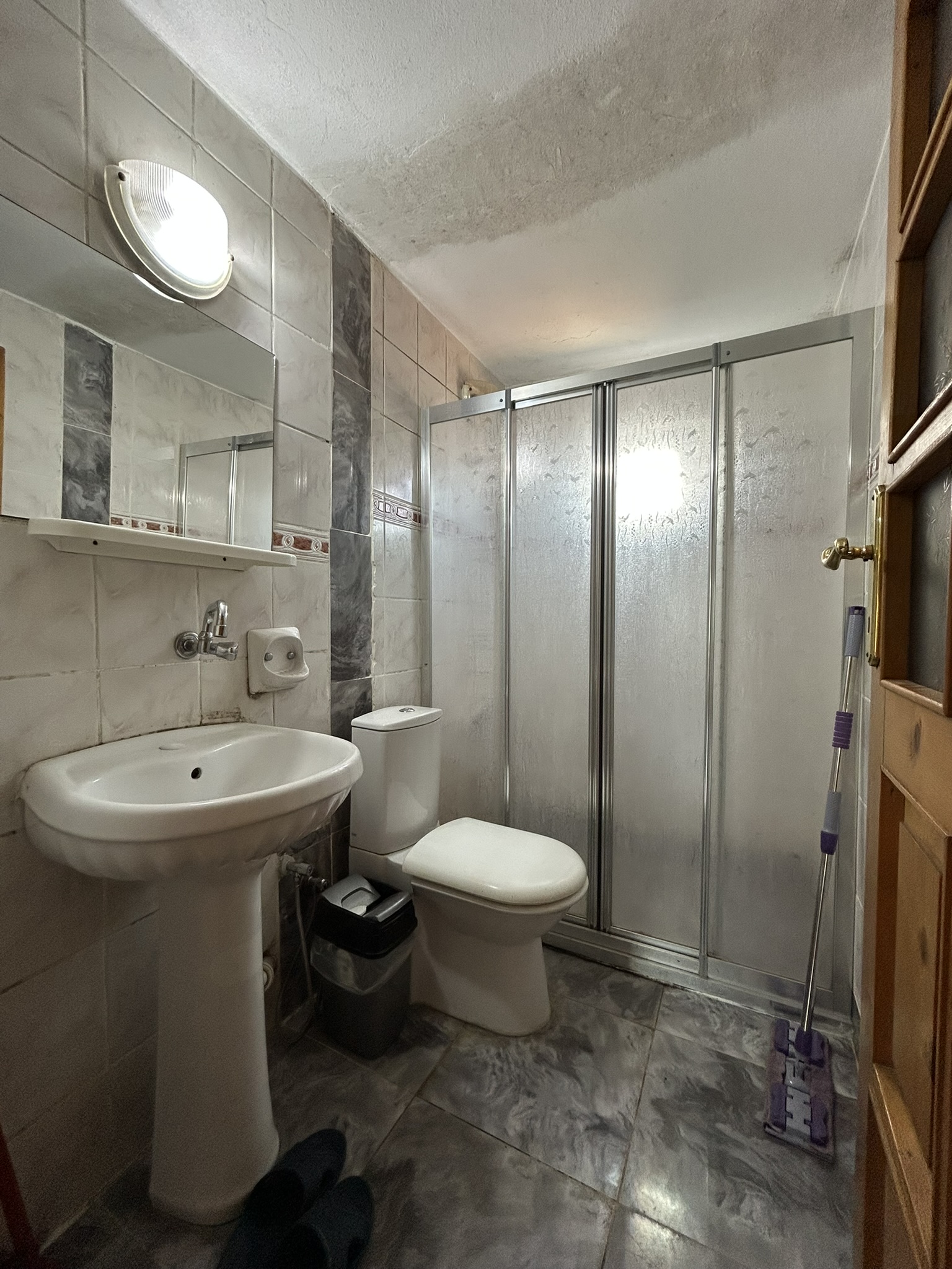 TEYYAREDÜZÜ 1+1 65M2 EŞYALI DAİRE