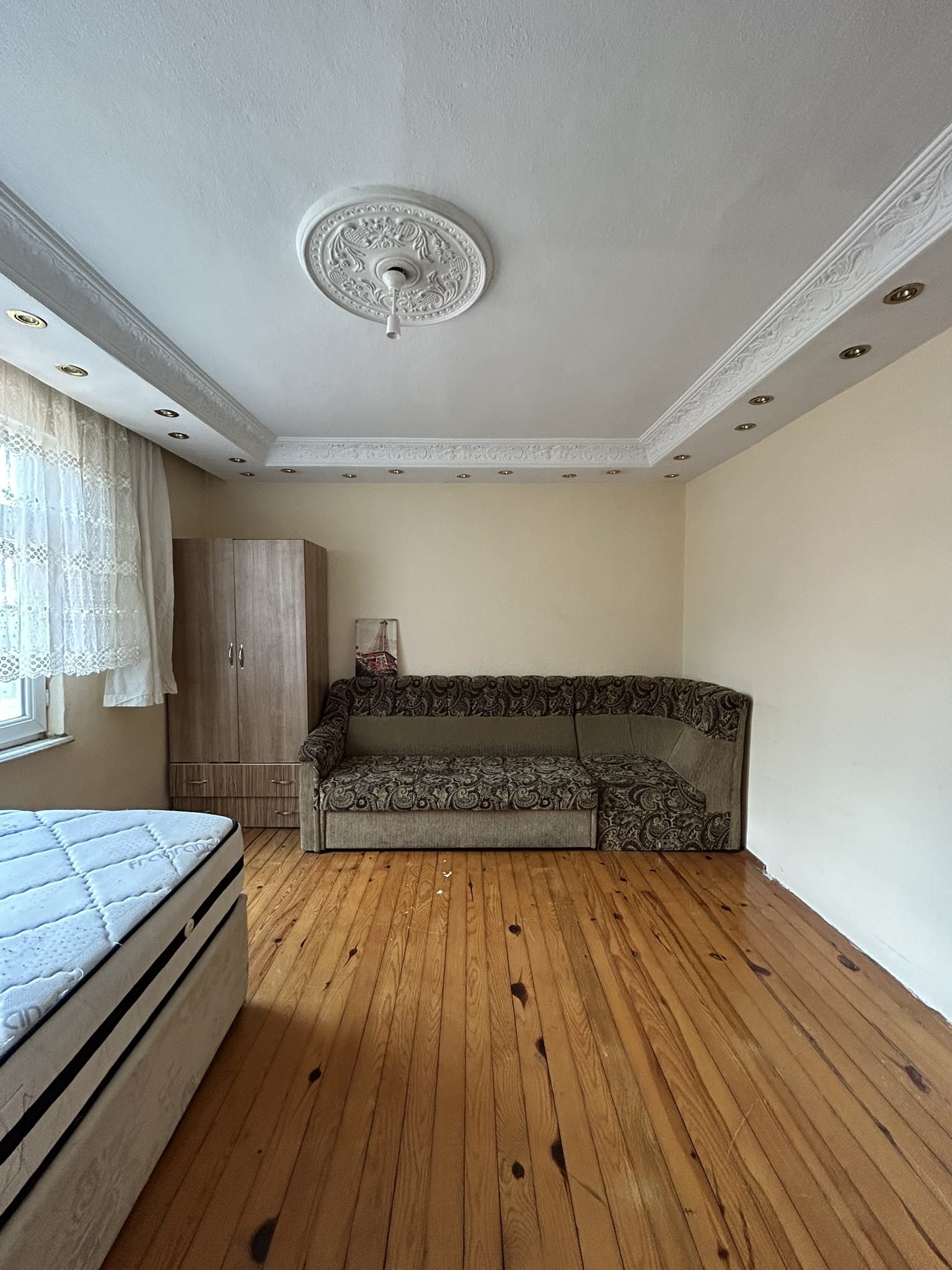 TEYYAREDÜZÜ 1+1 65M2 EŞYALI DAİRE