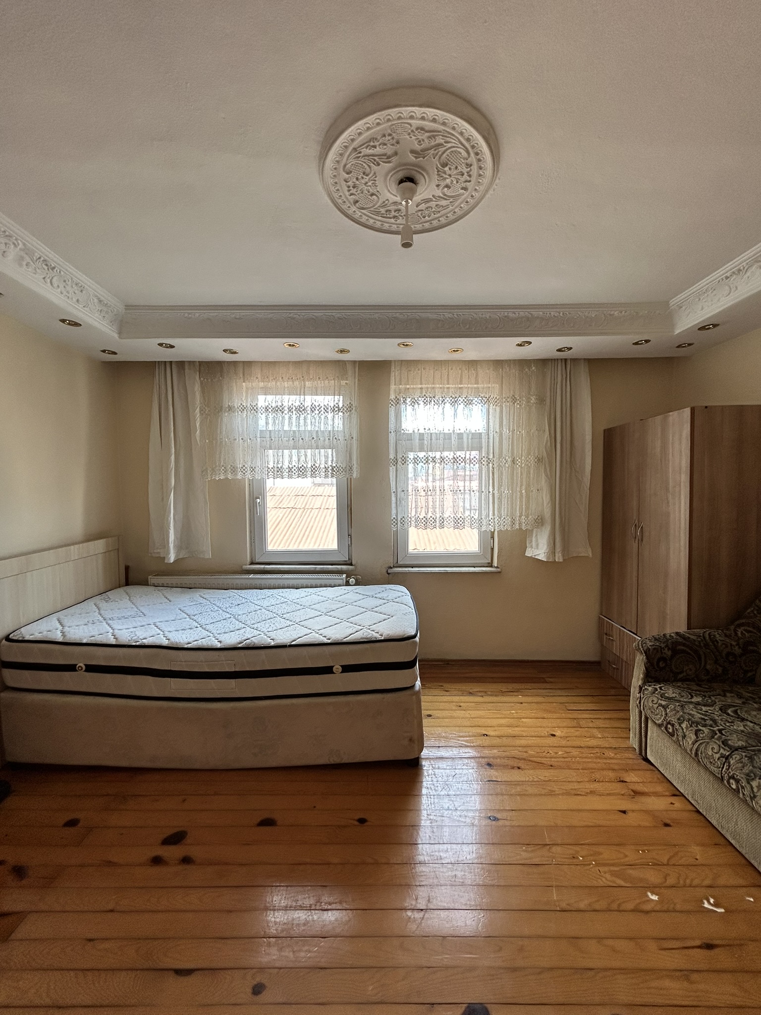 TEYYAREDÜZÜ 1+1 65M2 EŞYALI DAİRE