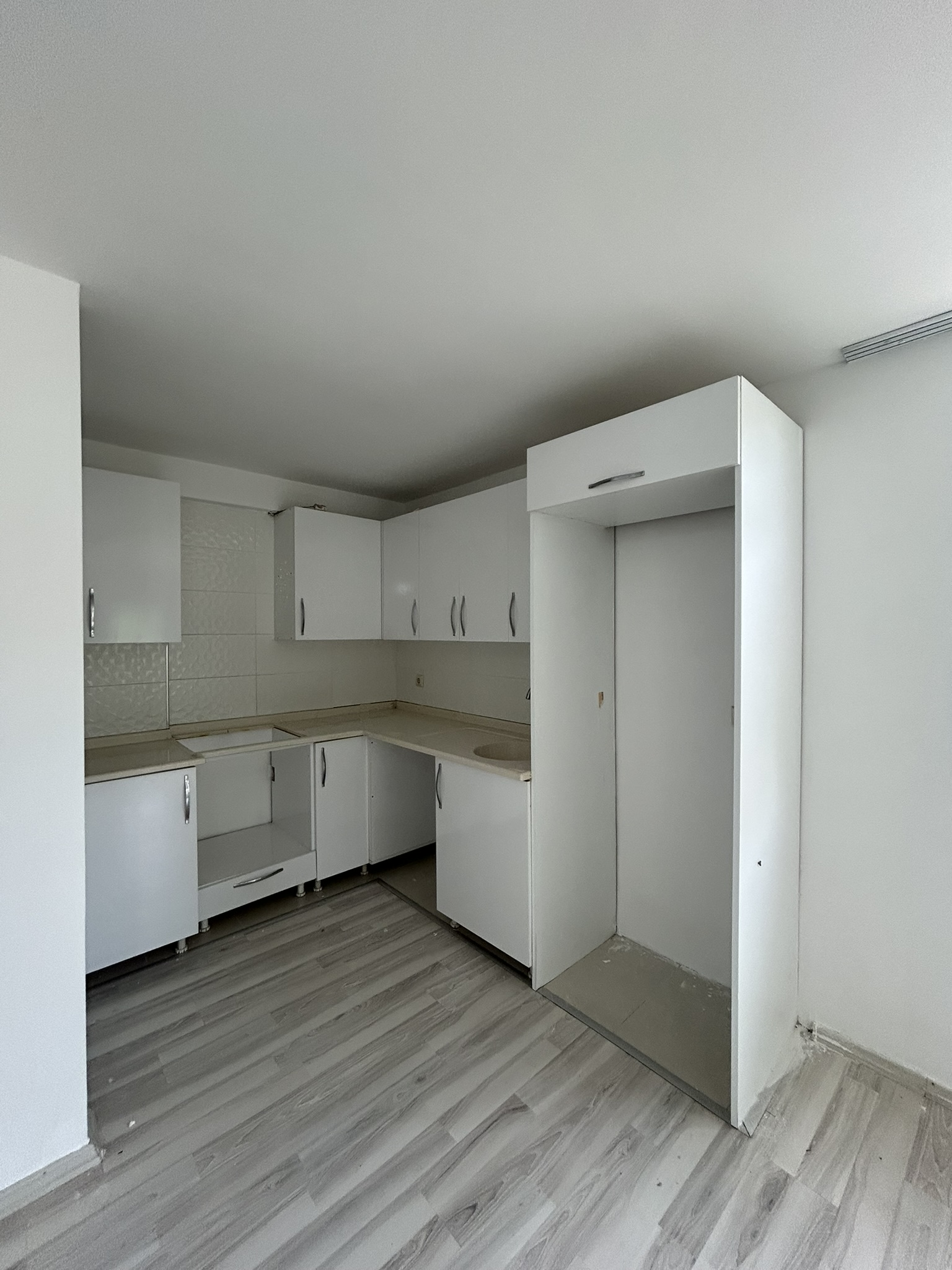 ÇITLAKKALE 1. KAT HACI HATUN APT