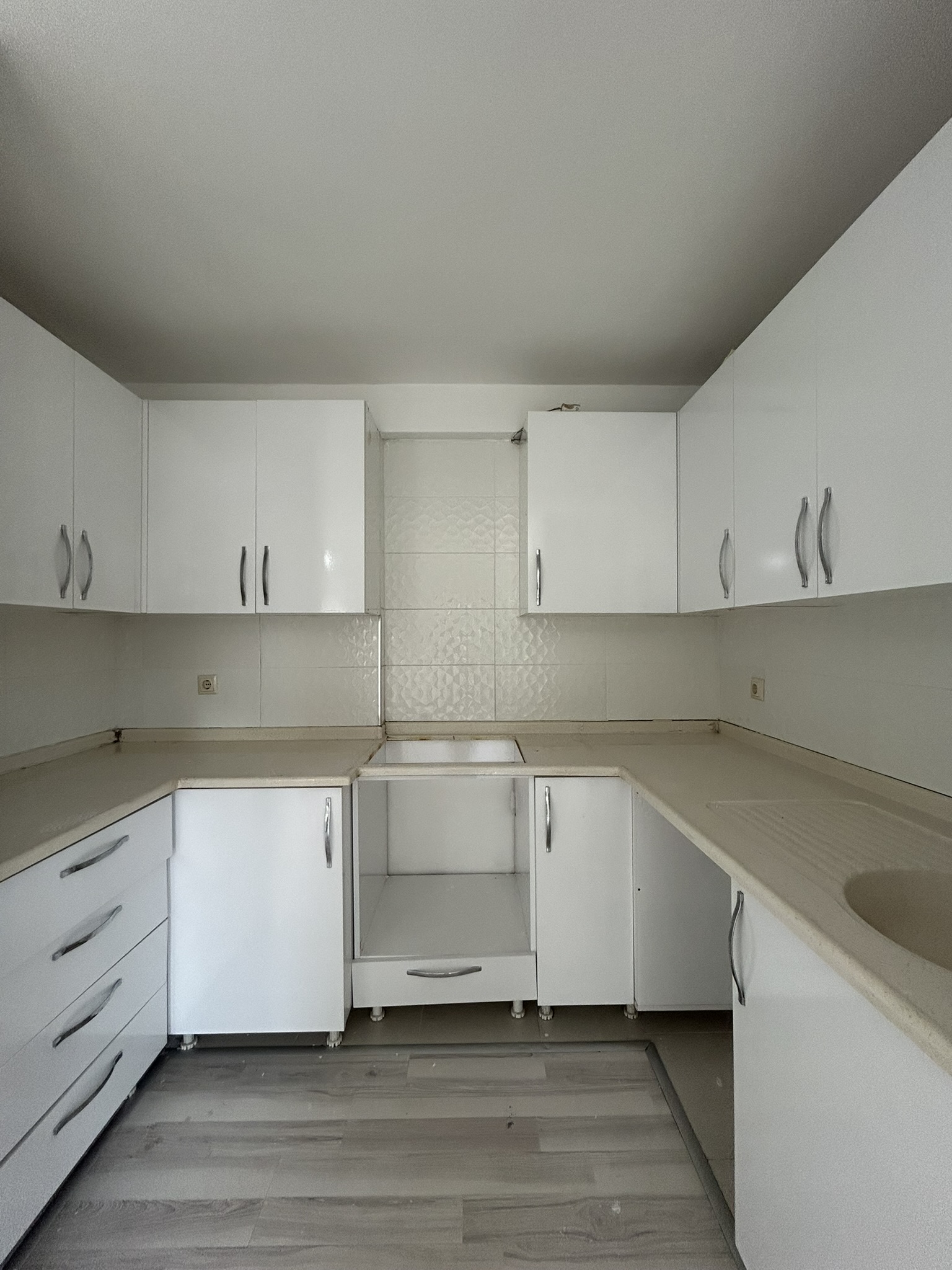 ÇITLAKKALE 1. KAT HACI HATUN APT