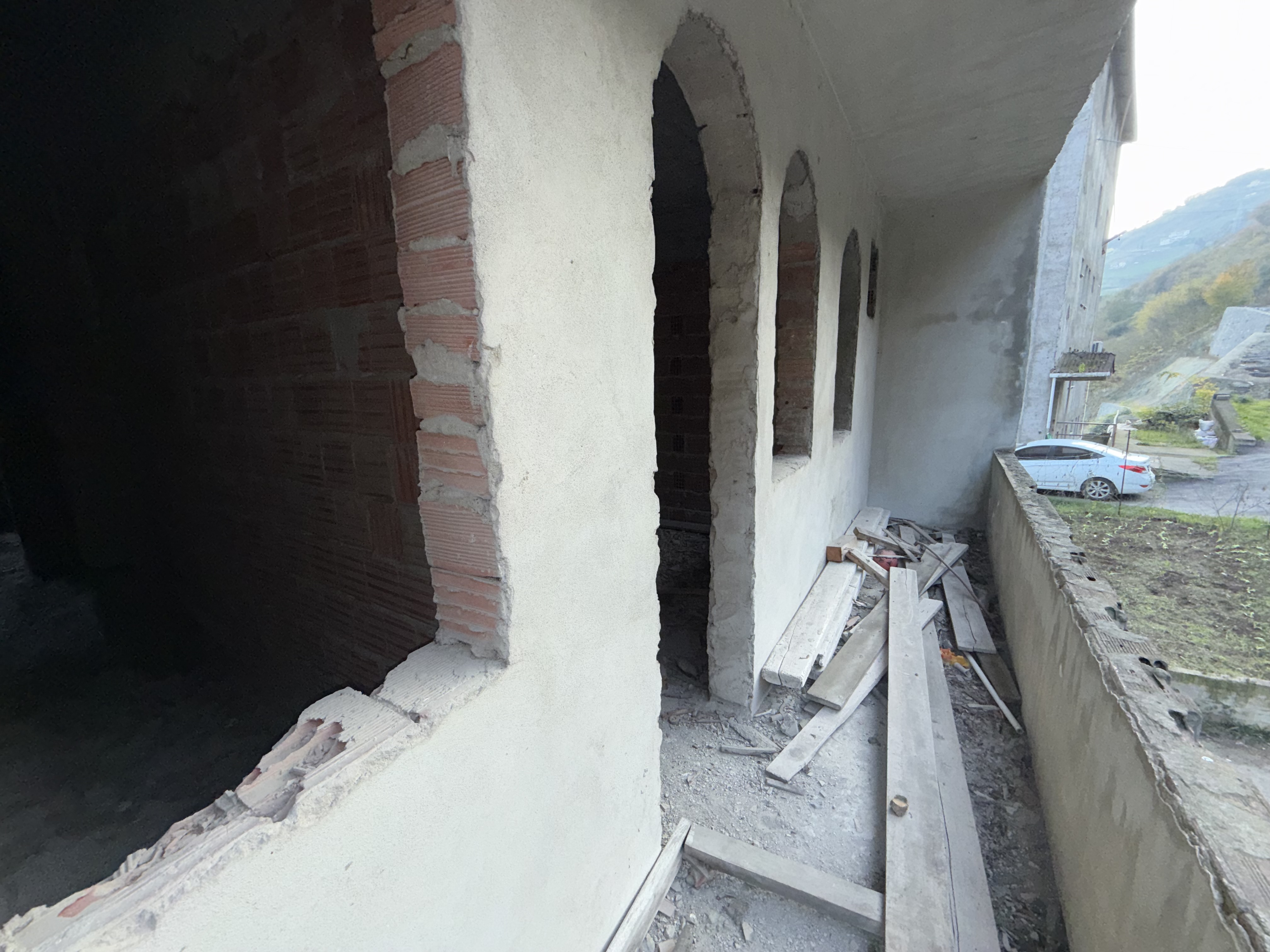 ÇAĞLAYAN DA SATILIK 5 KATLI KOMPLE BİNA