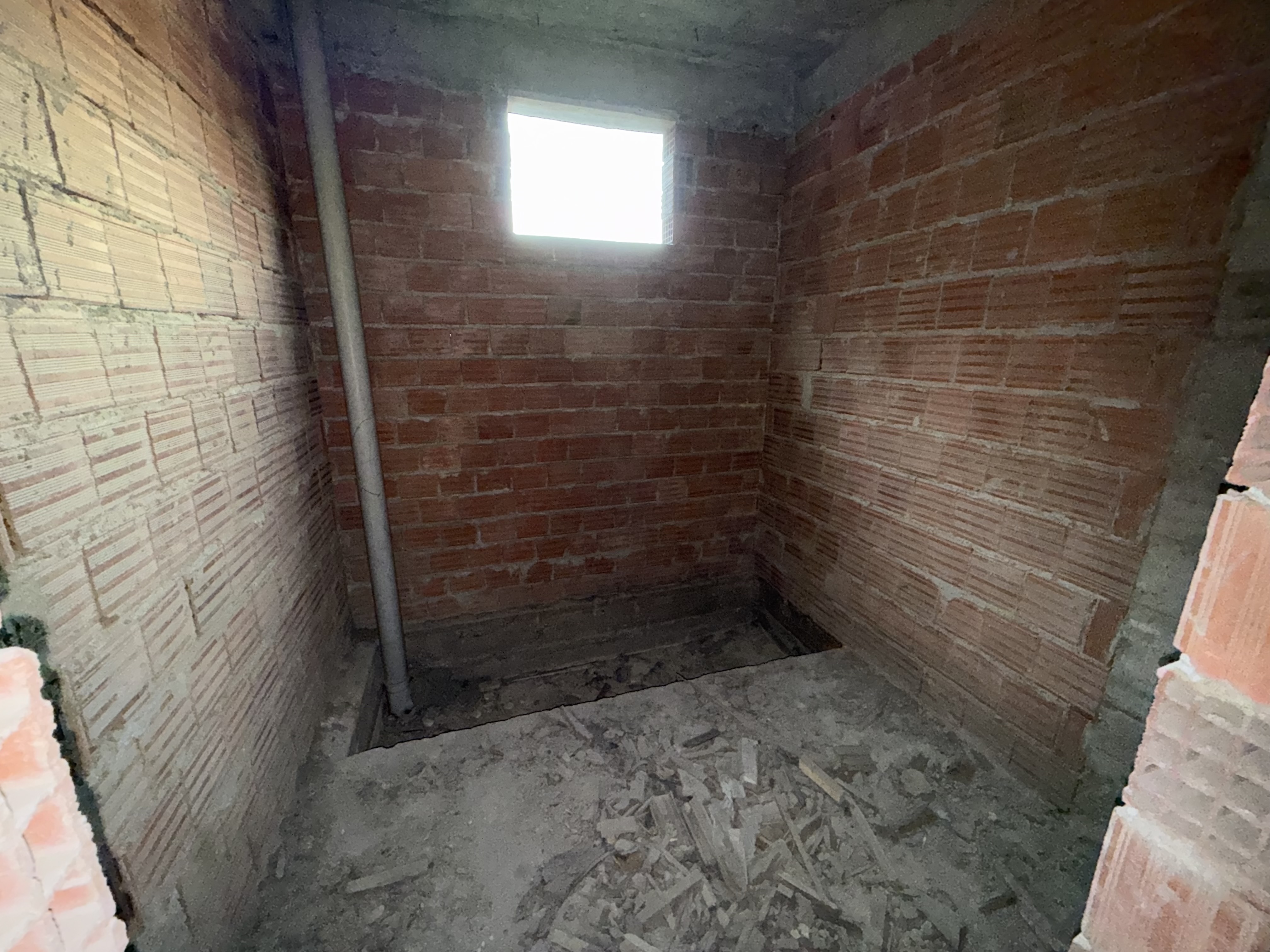 ÇAĞLAYAN DA SATILIK 5 KATLI KOMPLE BİNA