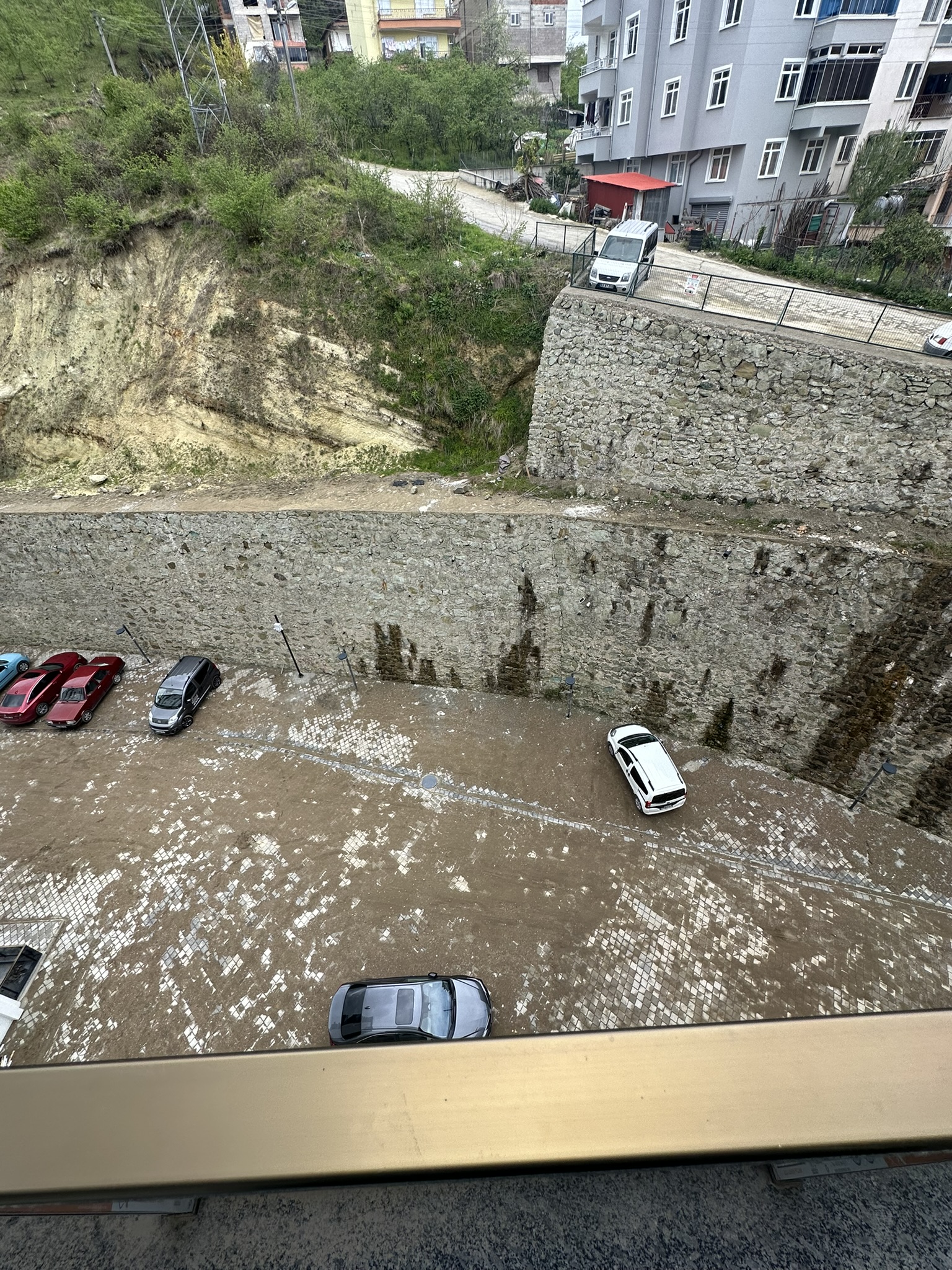 STADİUM CADDE EVLERİ C BLOK D.19 2+1