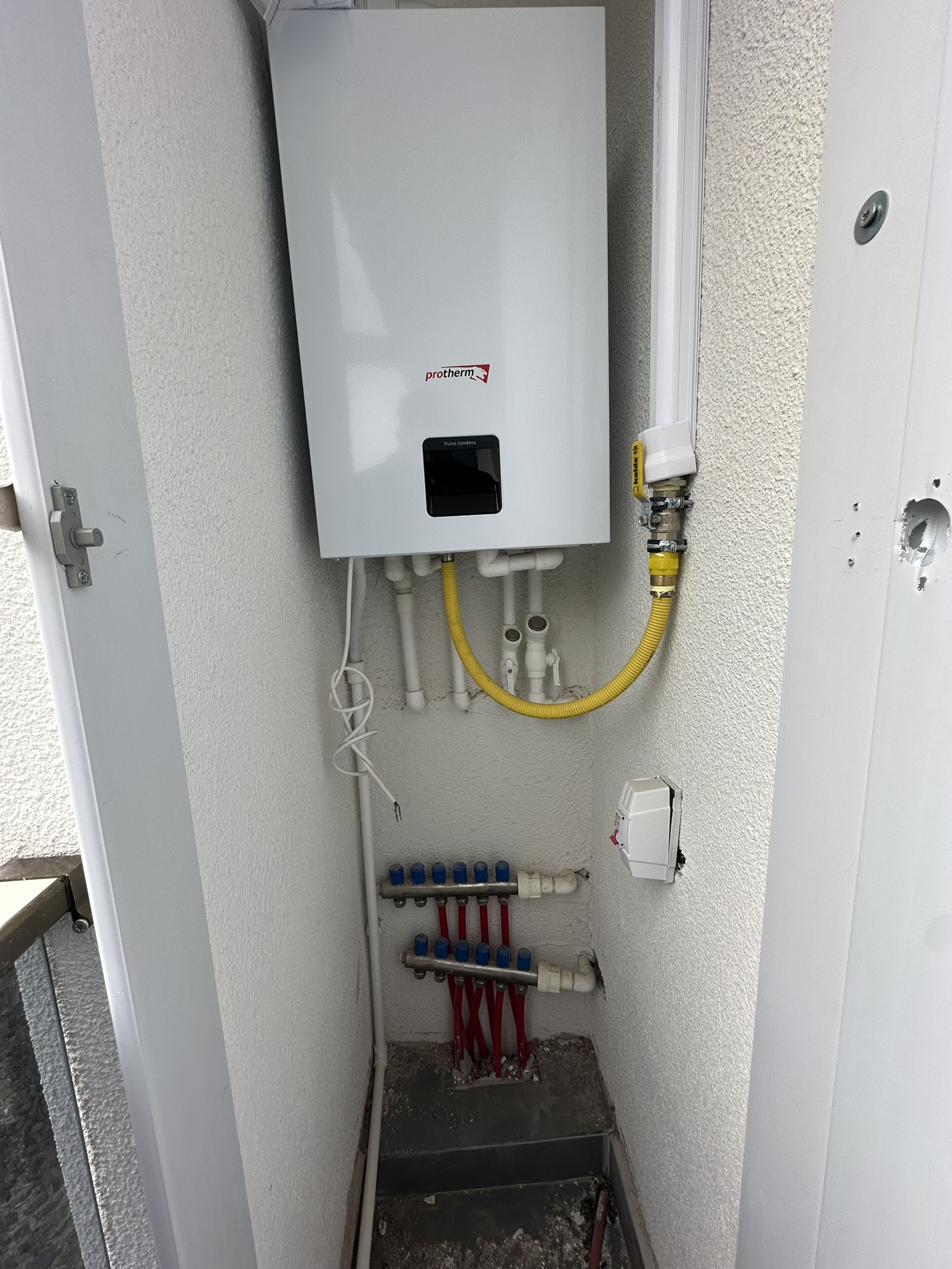 STADİUM CADDE EVLERİ C BLOK D.19 2+1