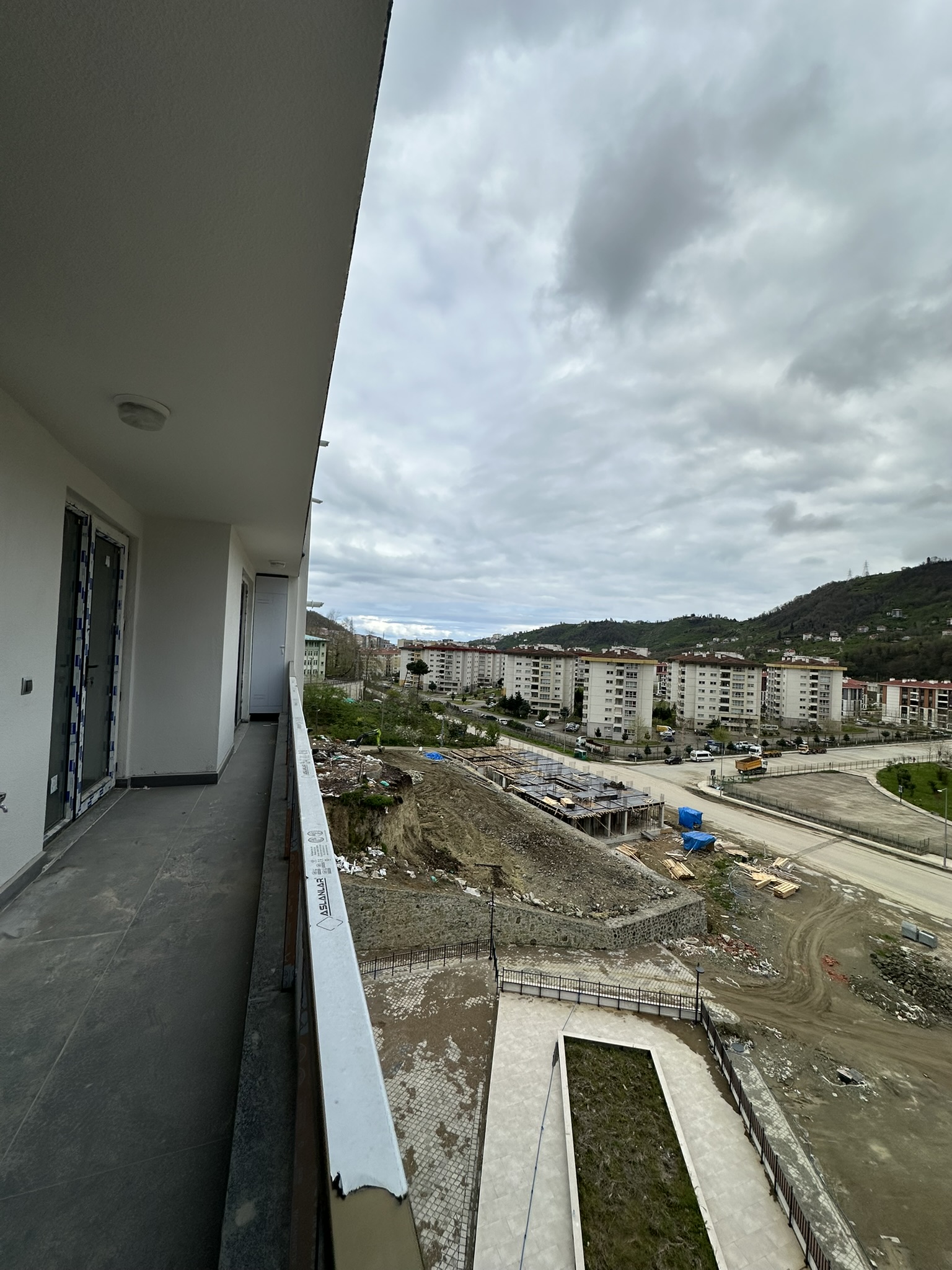 STADİUM CADDE EVLERİ C BLOK D. 23 KİRALIK 2+1