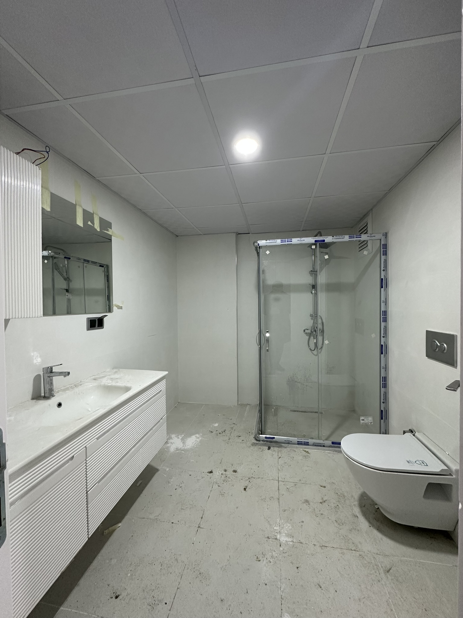 STADİUM CADDE EVLERİ A BLOK DAİRE 1 3+1 KİRALIK